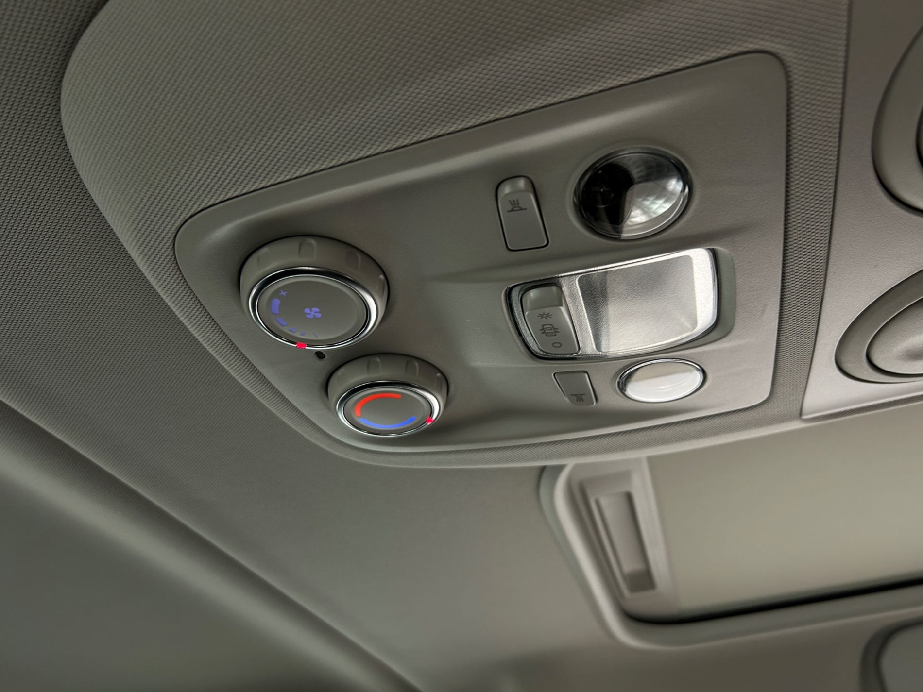 Proace Verso L1 Black Edition 8 posti - Autoviemme