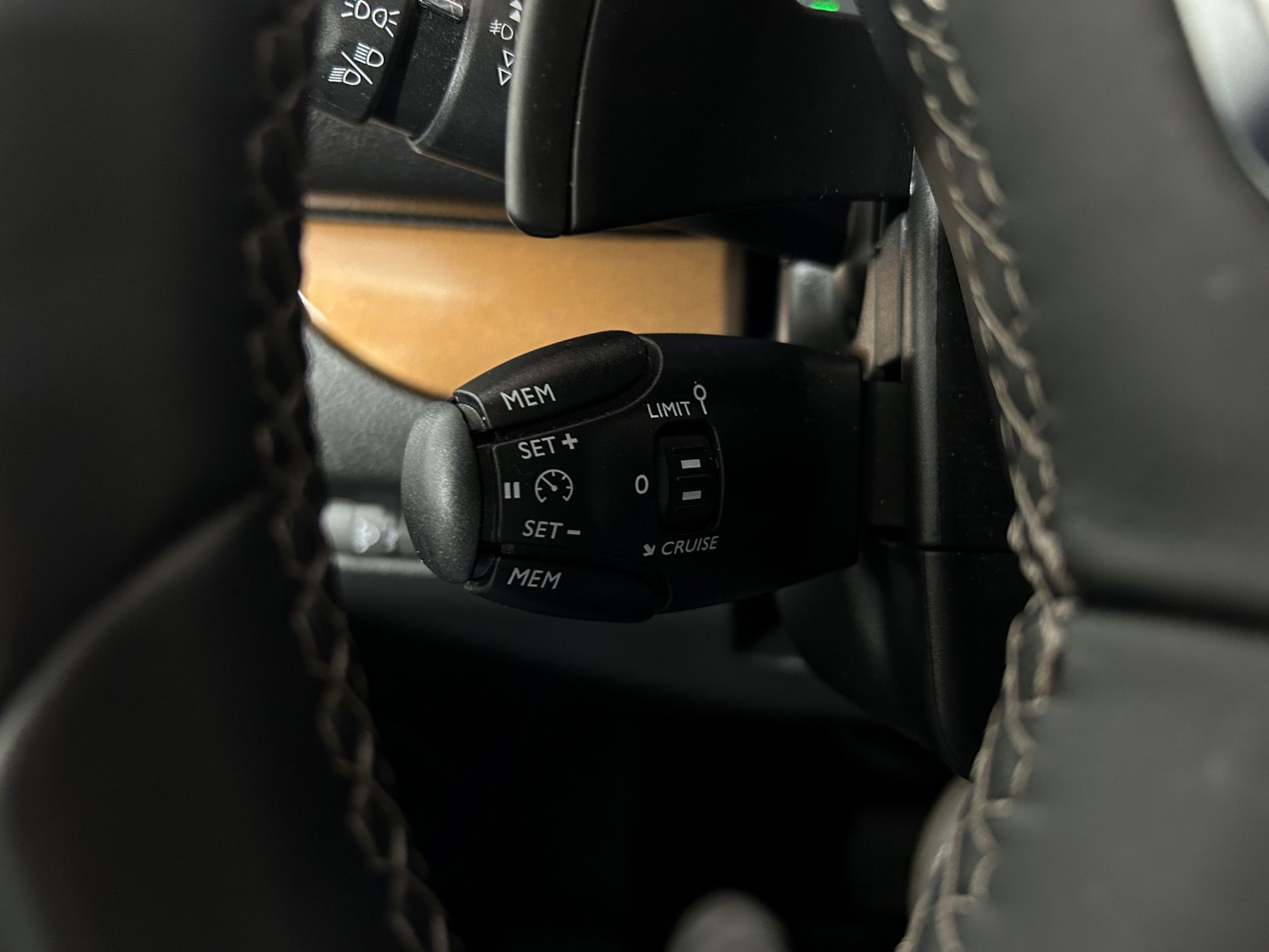 Proace Verso L1 Black Edition 8 posti - Autoviemme