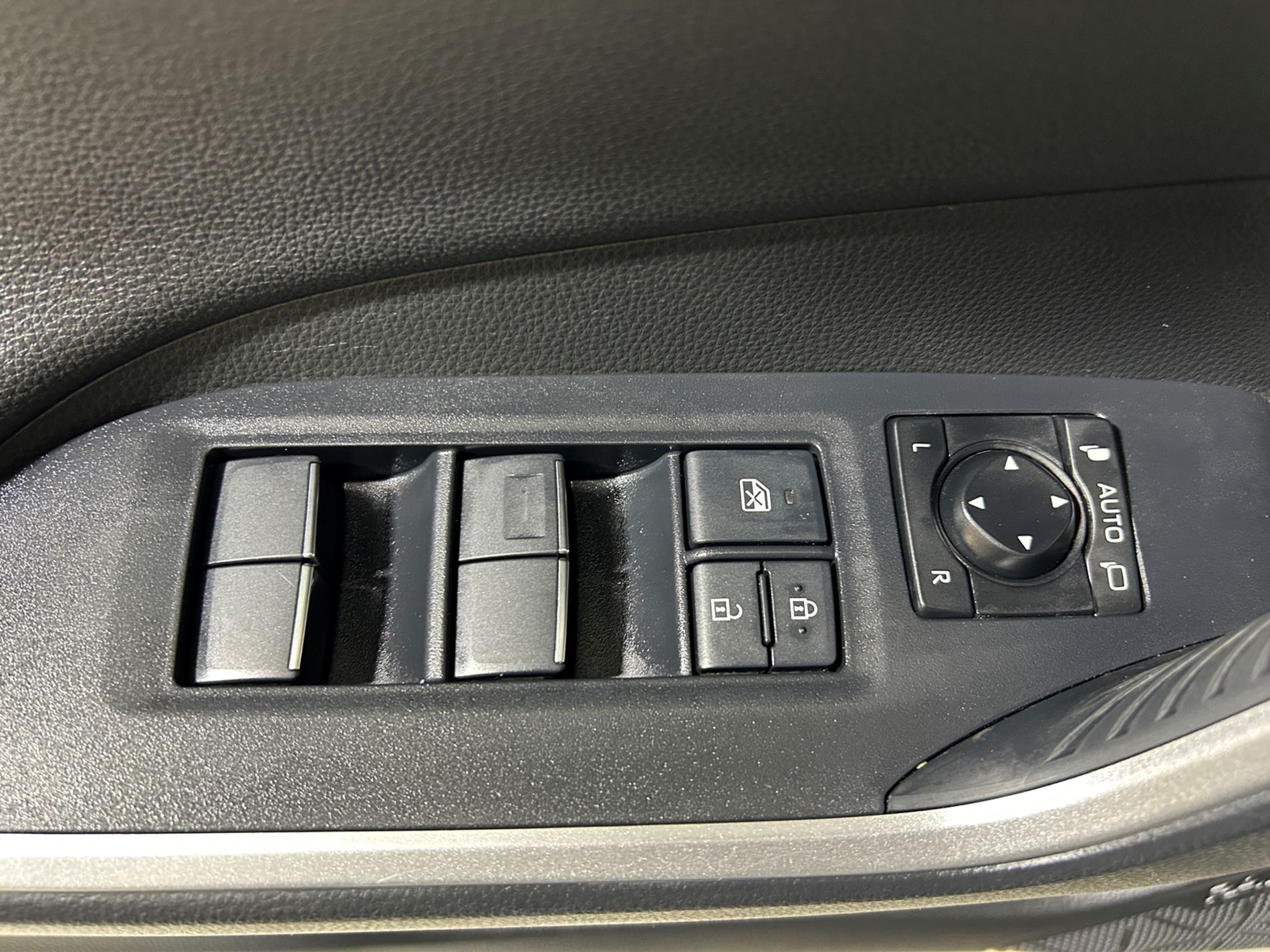 Toyota Rav4 2.5 vvt-ie h Style 2wd 218 cv e-cvt - Autoviemme