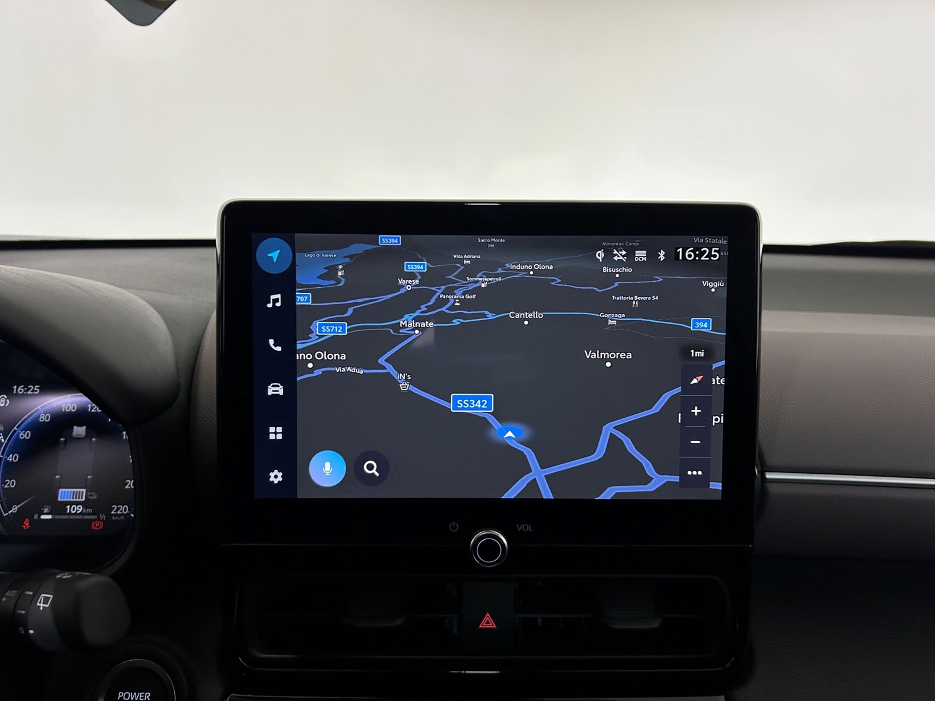 Yaris Cross Lounge 130 cv ufficiale 1 proprietario e 2 tagliandi pre-pagati - Autoviemme