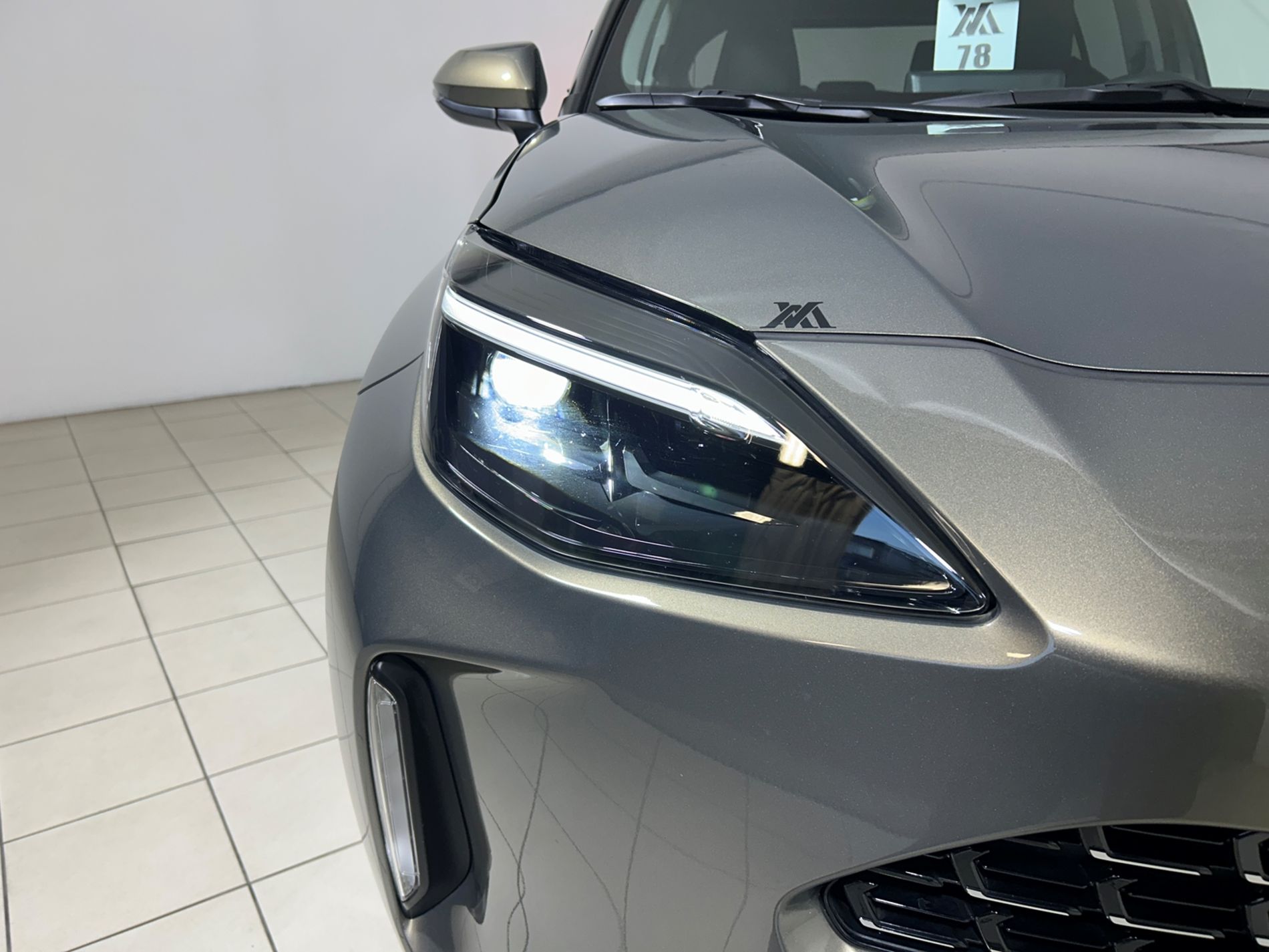 Yaris Cross Lounge 130 cv ufficiale 1 proprietario e 2 tagliandi pre-pagati - Autoviemme