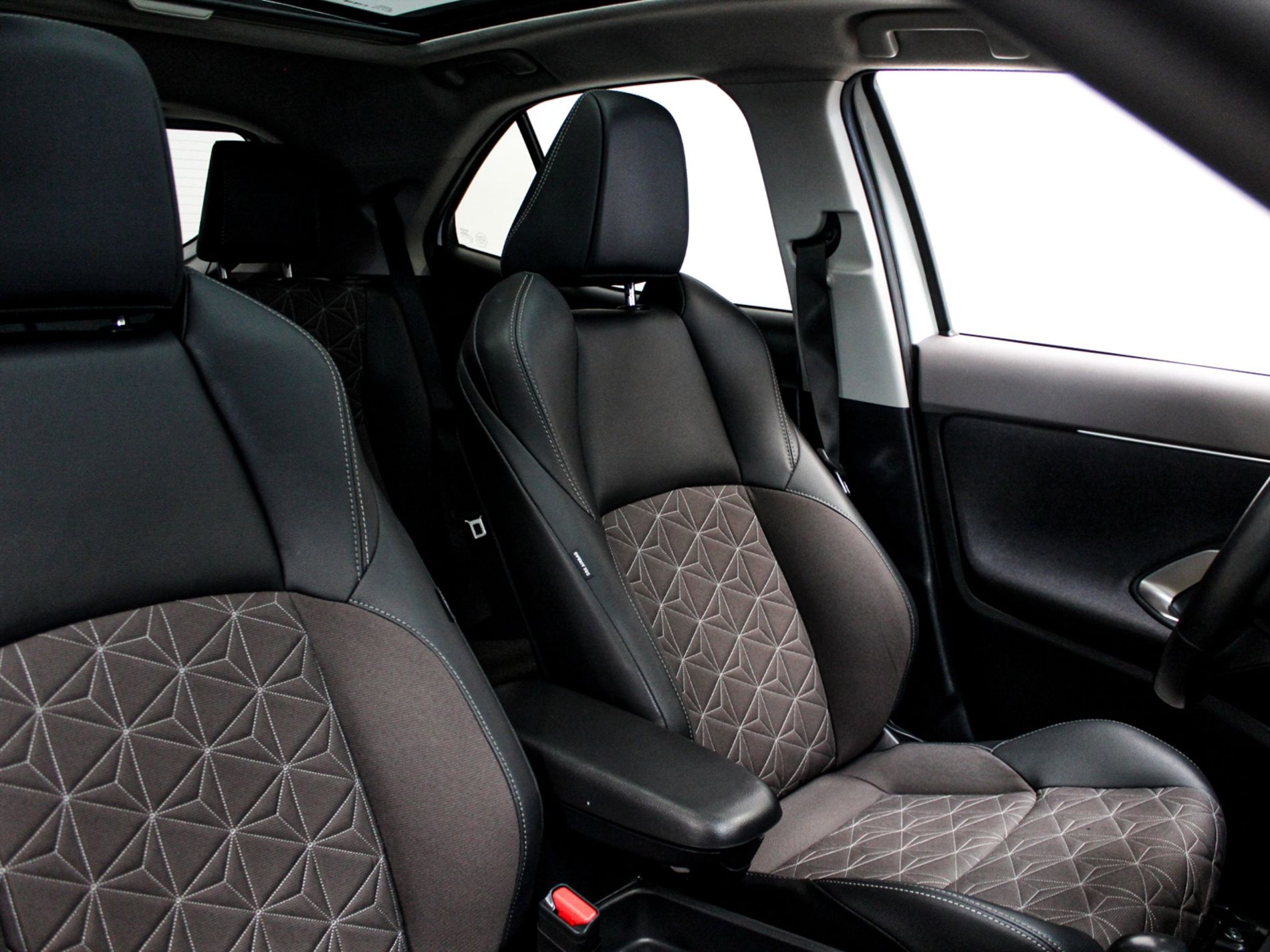 Yaris Cross 1.5h Lounge fwd 116cv e-cvt - Autoviemme