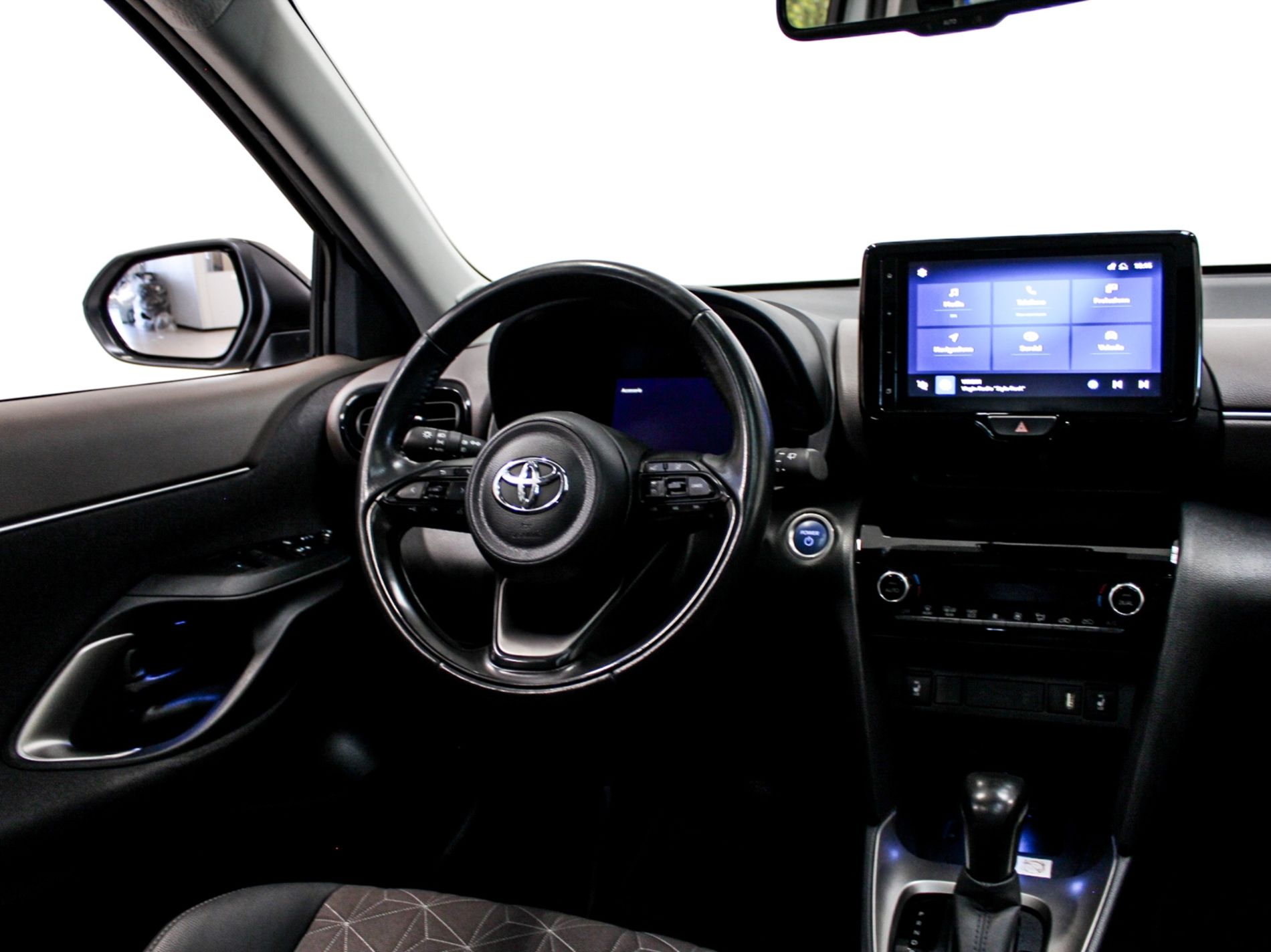 Yaris Cross 1.5h Lounge fwd 116cv e-cvt - Autoviemme