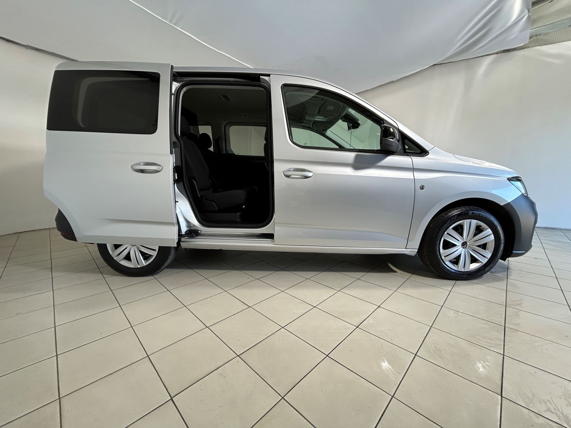 Volkswagen Caddy 2.0 tdi 5 posti autocarro - Autoviemme
