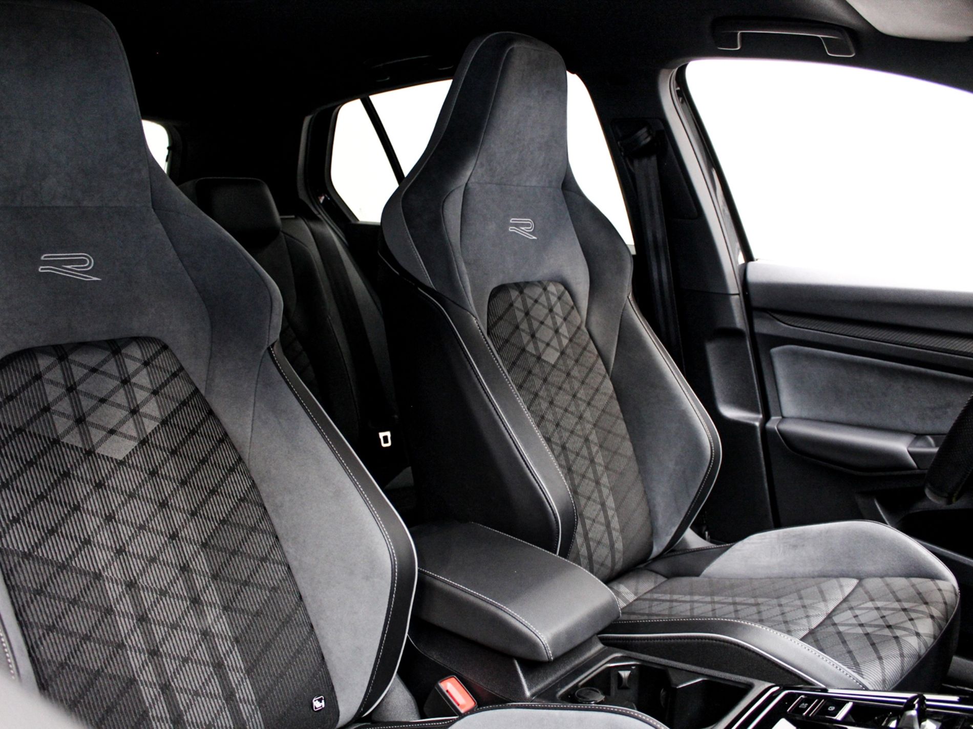 Golf 1.5 etsi evo R-Line 150cv dsg - Autoviemme