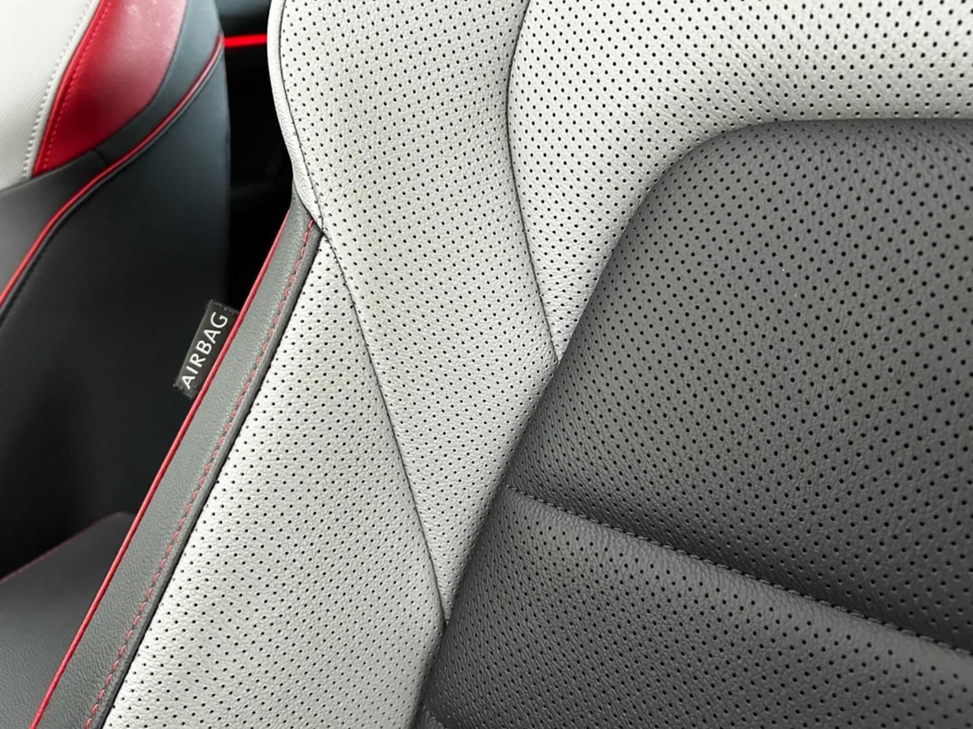 Volkswagen Golf 2.0 tsi GTI 245 cv dsg - Autoviemme