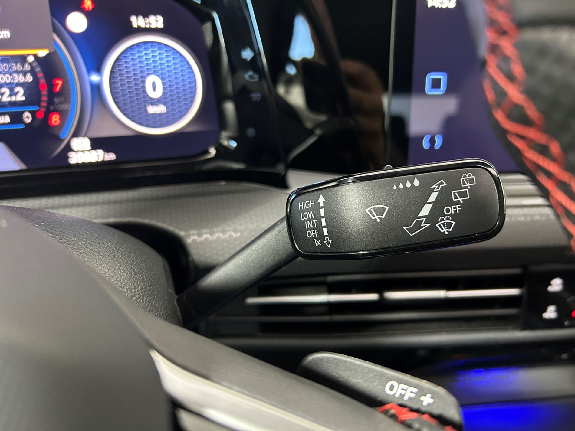 Volkswagen Golf 2.0 tsi GTI 245 cv dsg Tetto apribile sedili in pelle ventilati - Autoviemme