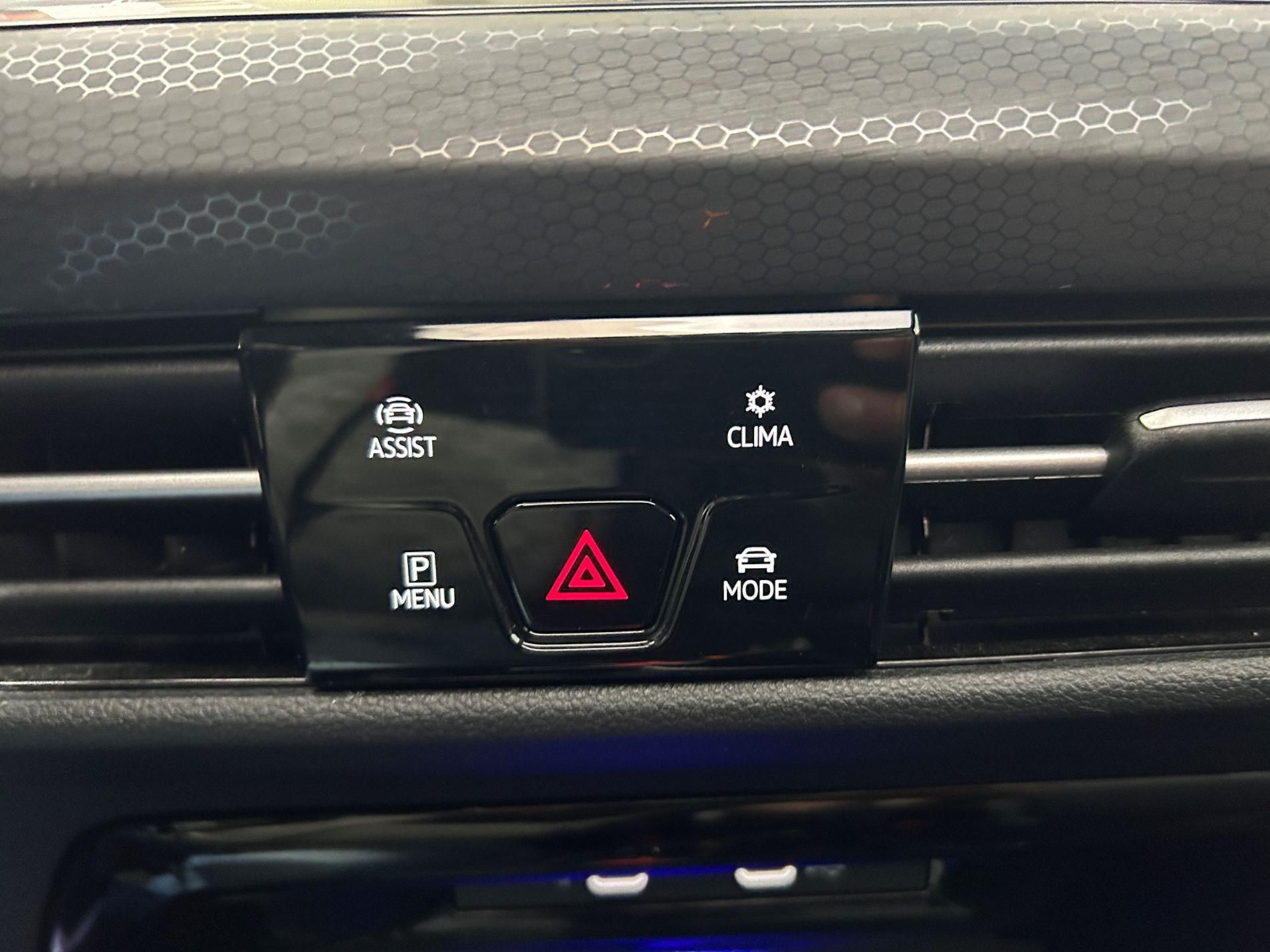 Volkswagen Golf 2.0 tsi GTI 245 cv dsg Tetto apribile sedili in pelle ventilati - Autoviemme