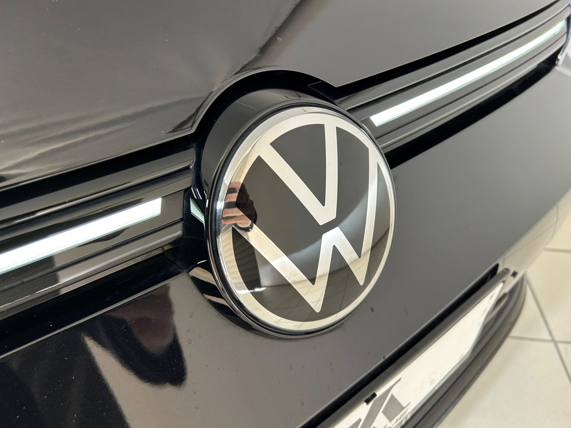 Volkswagen Golf GTI 245cv - Autoviemme