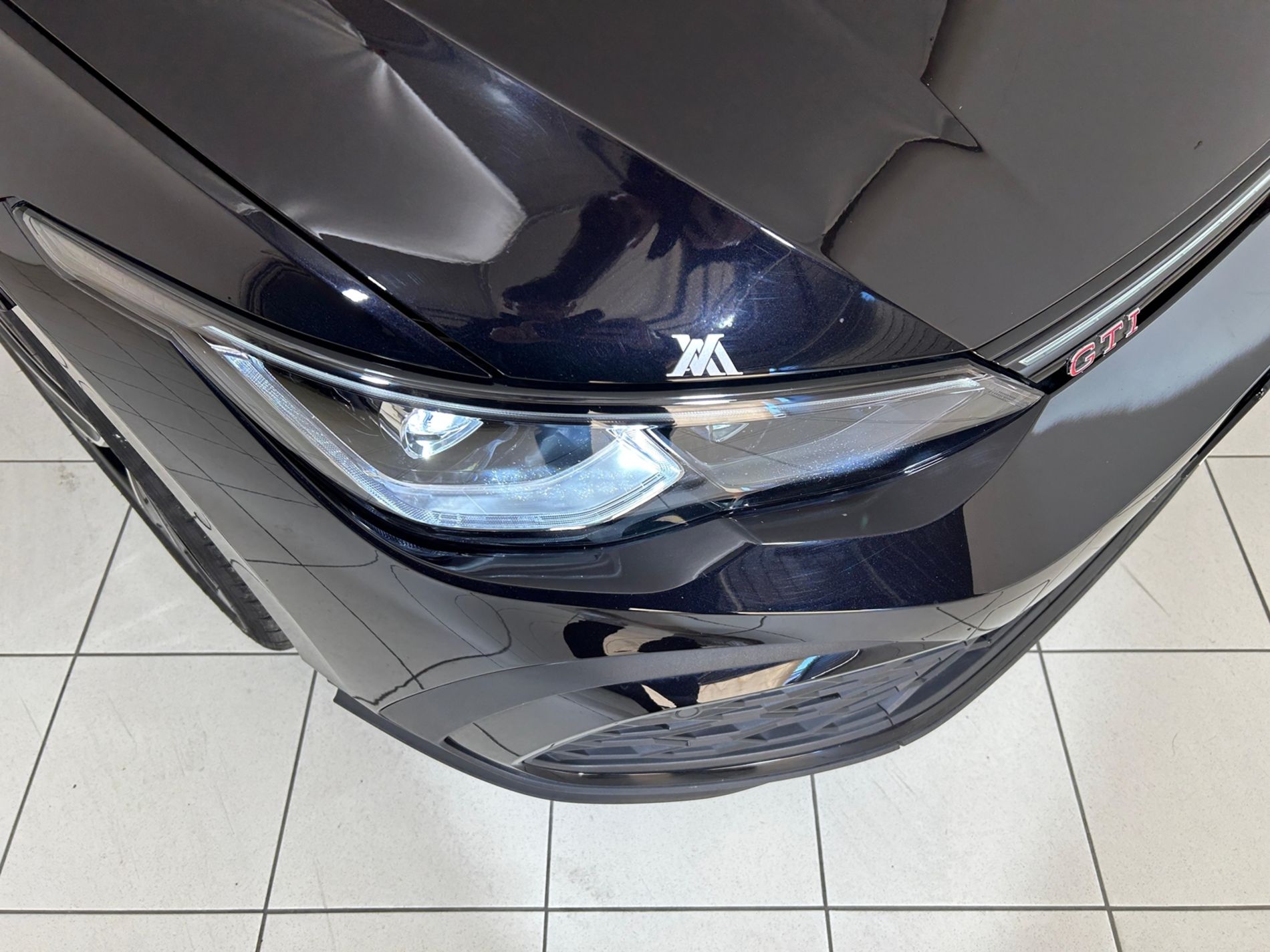 Volkswagen Golf GTI 245cv - Autoviemme