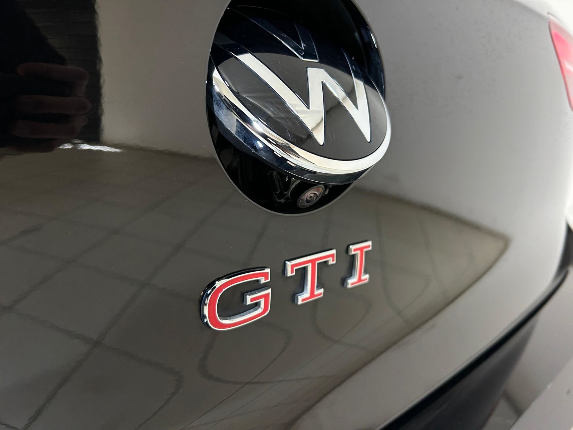Volkswagen Golf GTI 245cv - Autoviemme