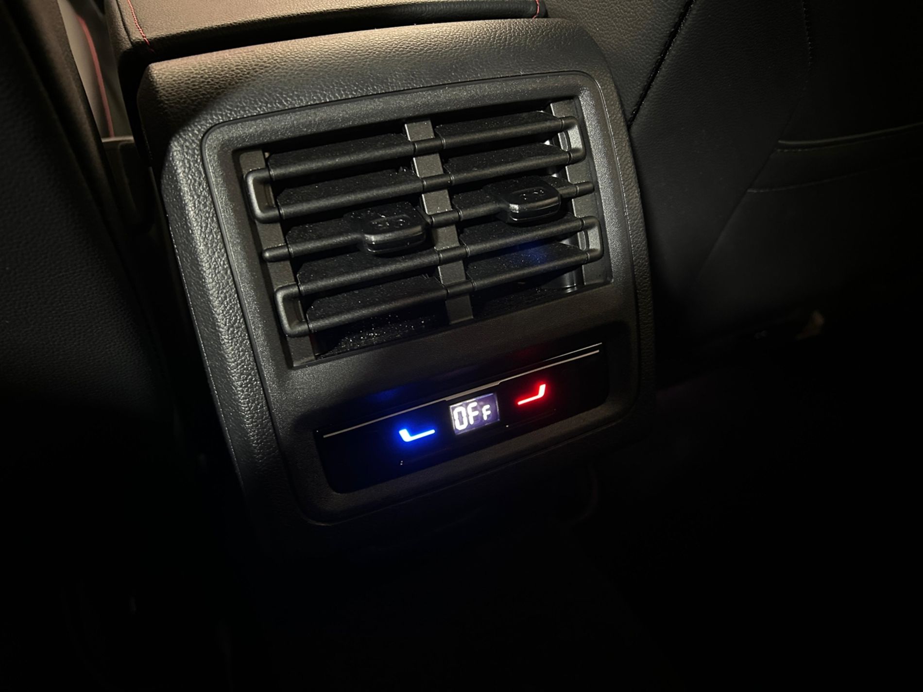 Volkswagen Golf GTI 245cv - Autoviemme