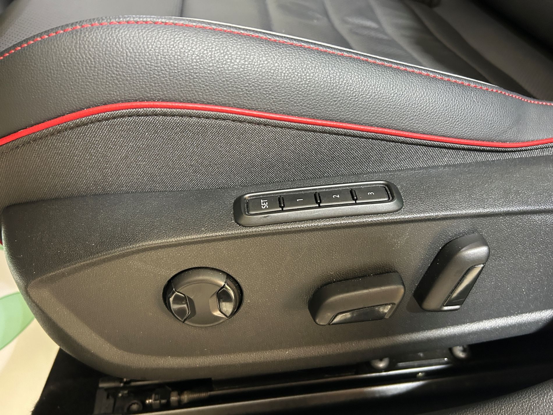 Golf GTI 245cv dsg - Autoviemme