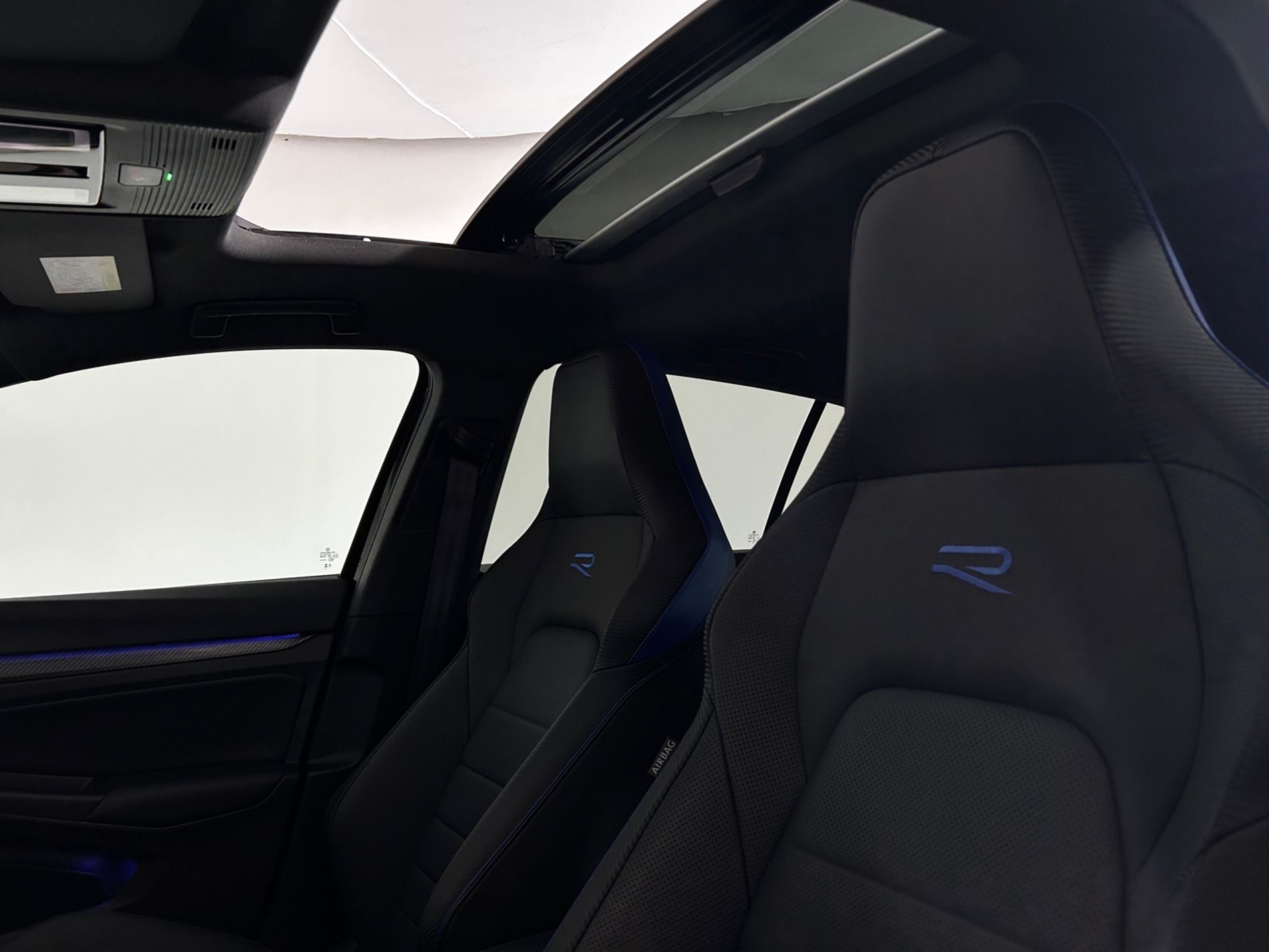 Volkswagen Golf R 4motion 333cv dsg   - Autoviemme