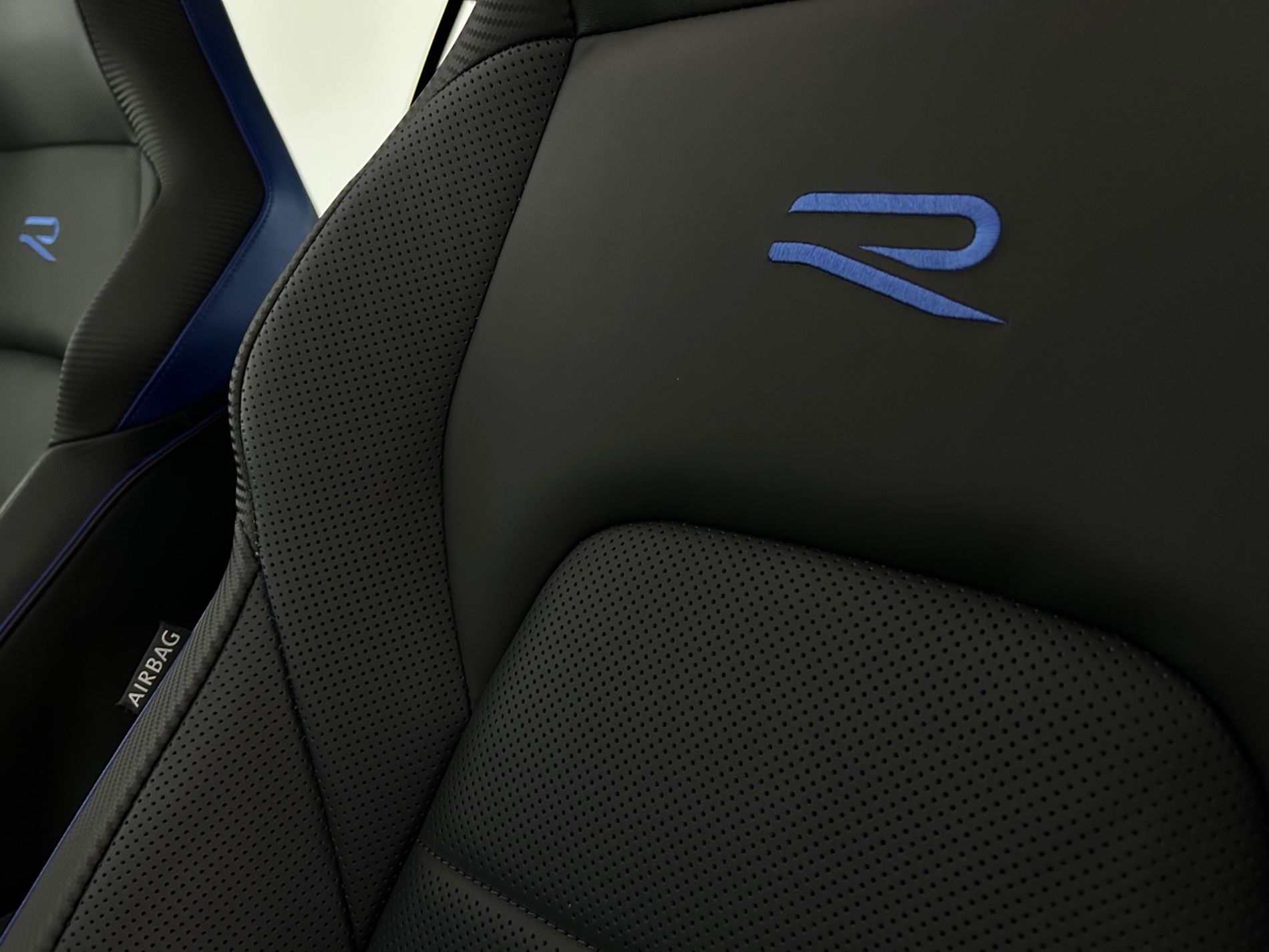 Volkswagen Golf R 4motion 333cv dsg   - Autoviemme