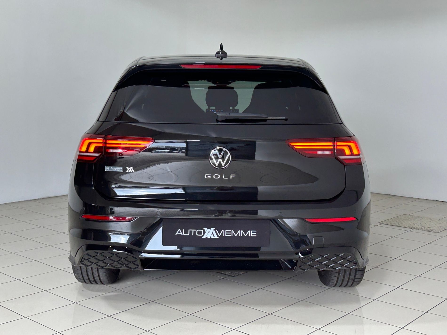 Golf 2.0 tdi R-Line Plus 150cv dsg - Autoviemme