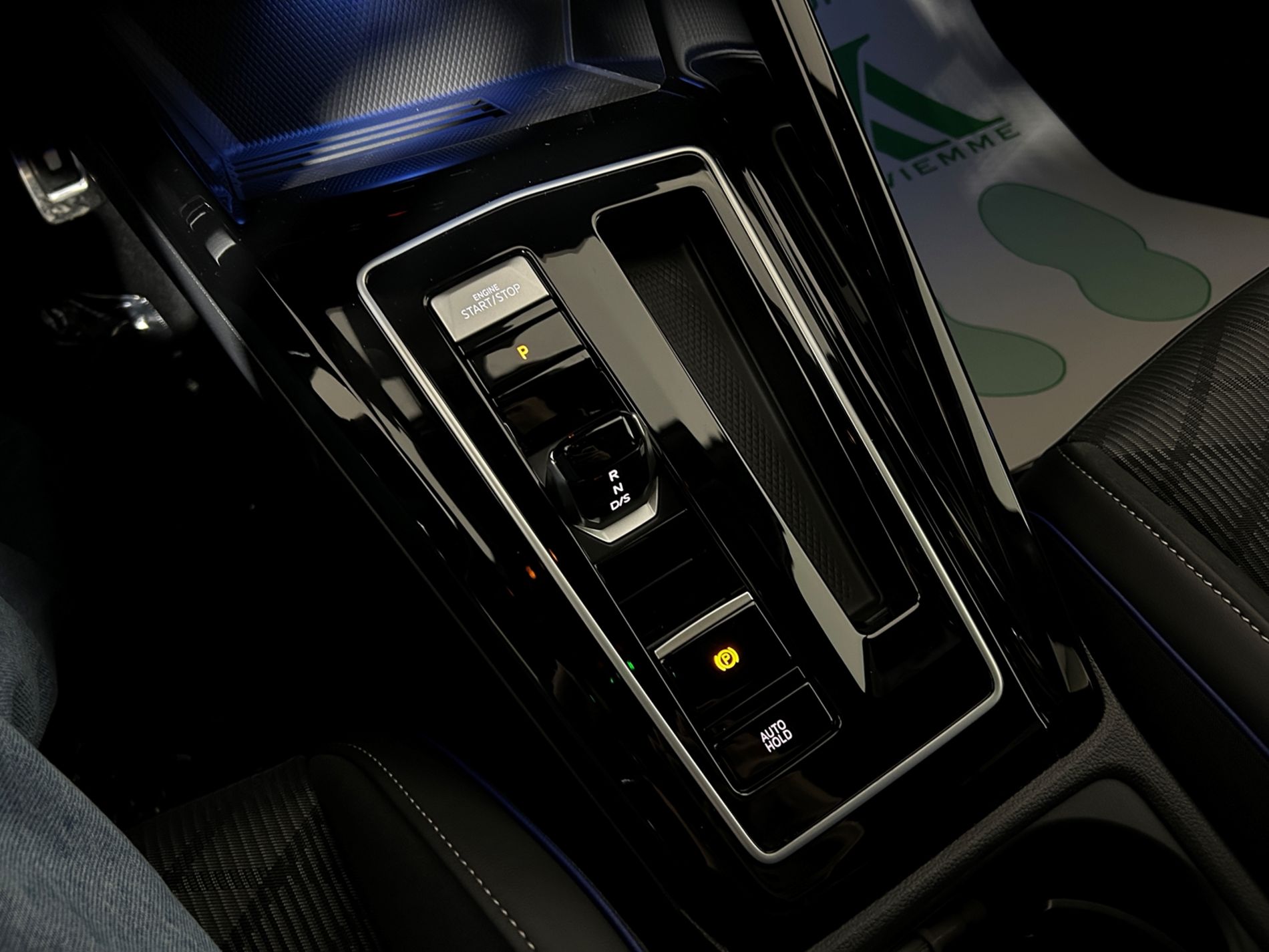 Golf R-Line 150cv dsg - Autoviemme