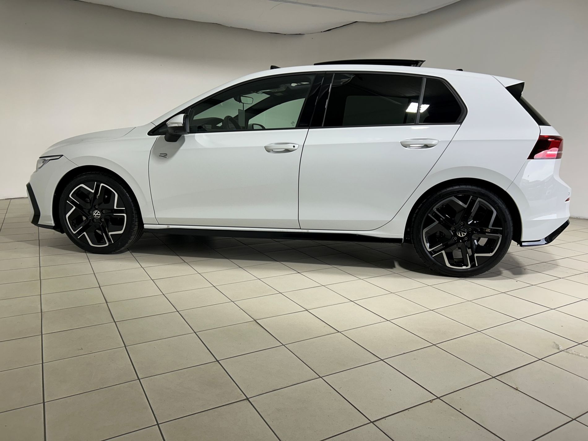 Golf 1.5 etsi R-Line 150cv dsg - Autoviemme