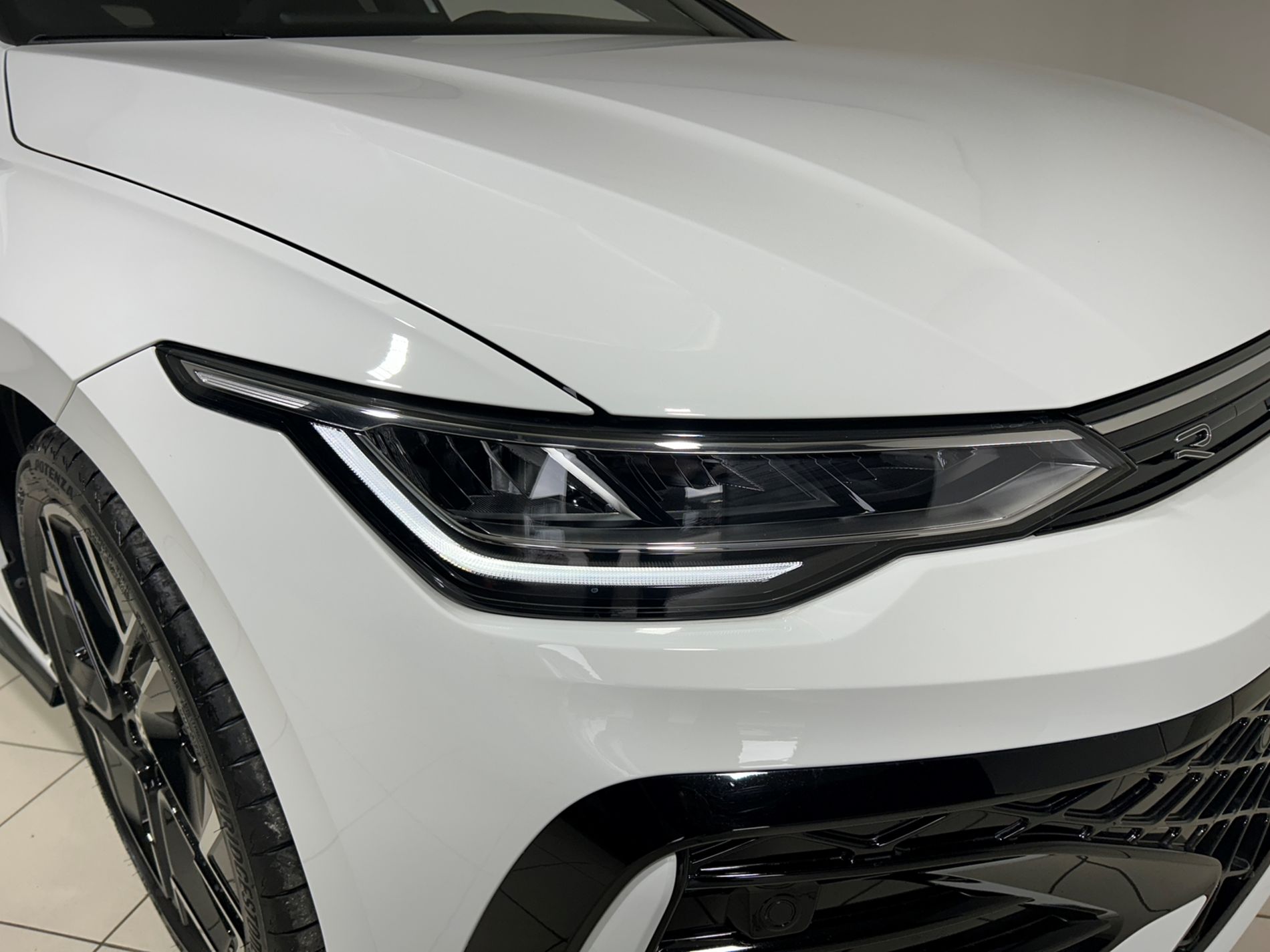 Golf 1.5 etsi R-Line 150cv dsg - Autoviemme