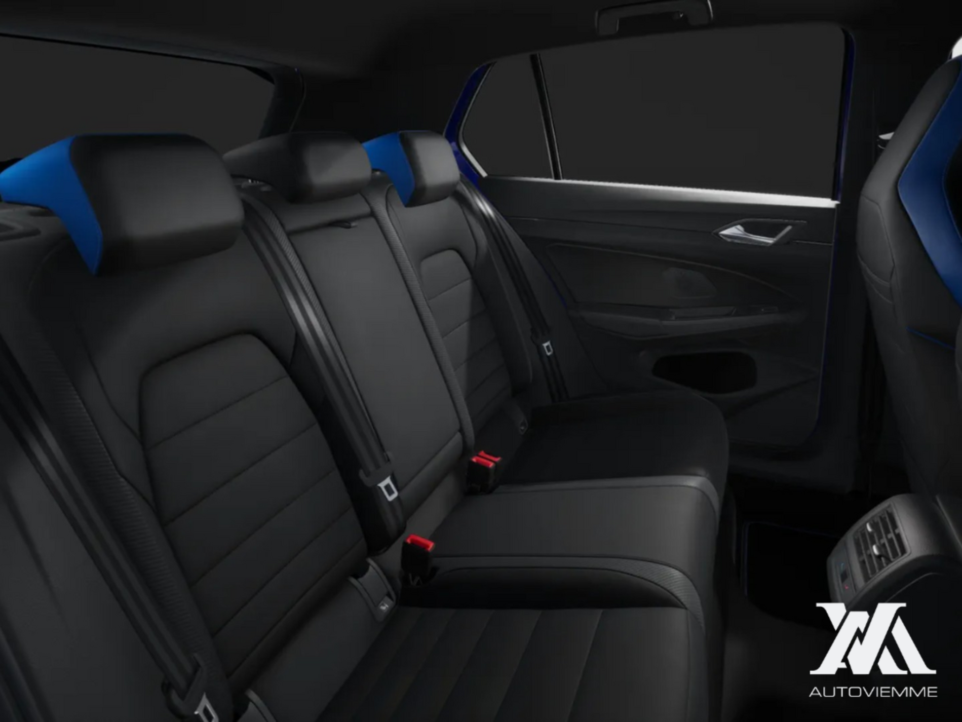 Volkswagen Golf R - Autoviemme