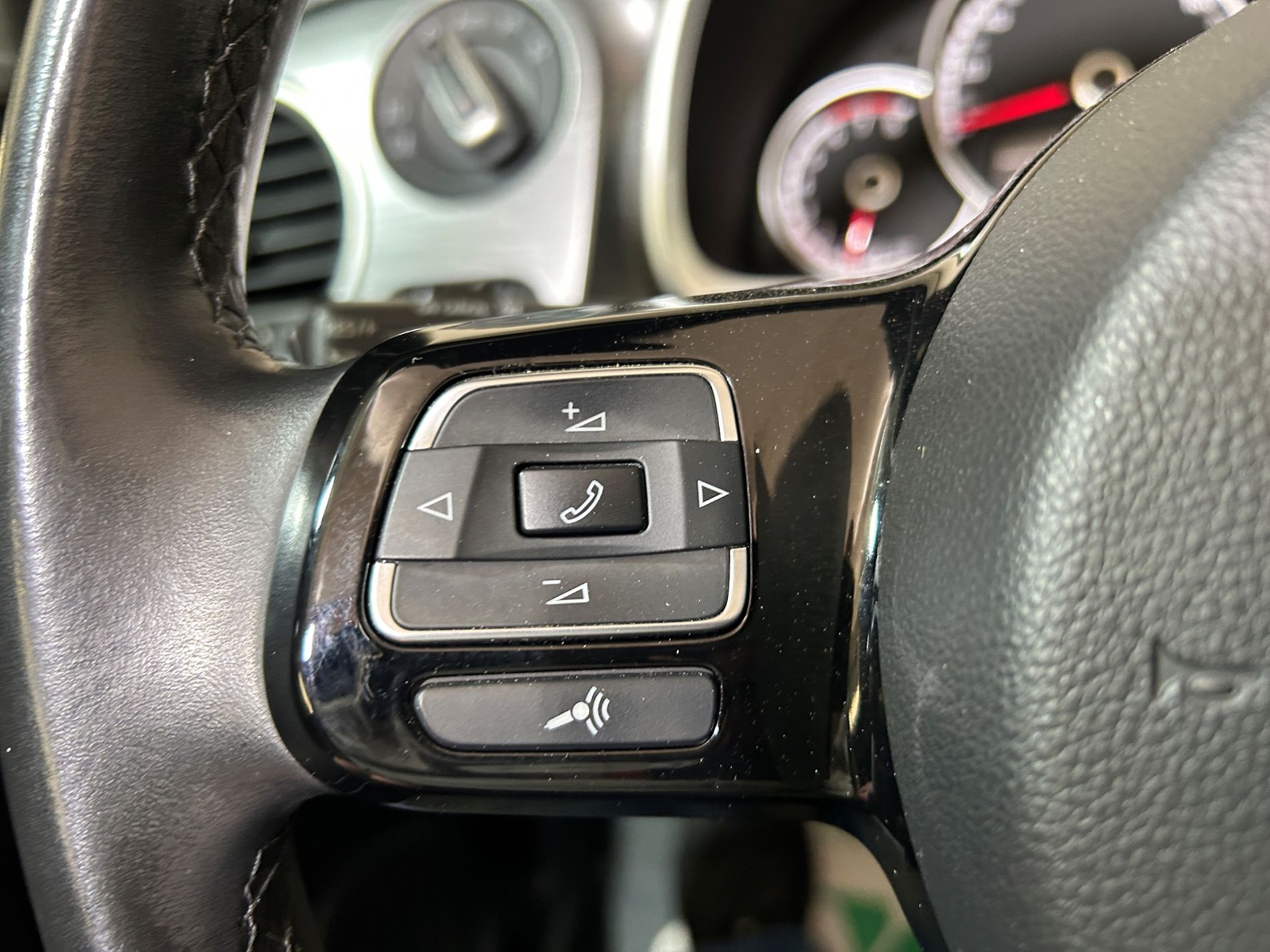 Volkswagen Maggiolino cabrio 1.2 All Star benzina 104 cv - Autoviemme