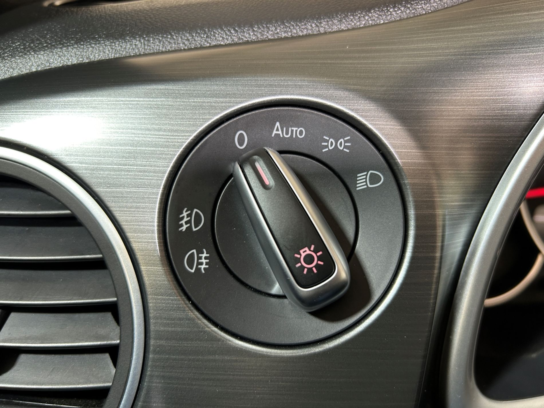 Volkswagen Maggiolino cabrio 1.2 All Star benzina 104 cv - Autoviemme