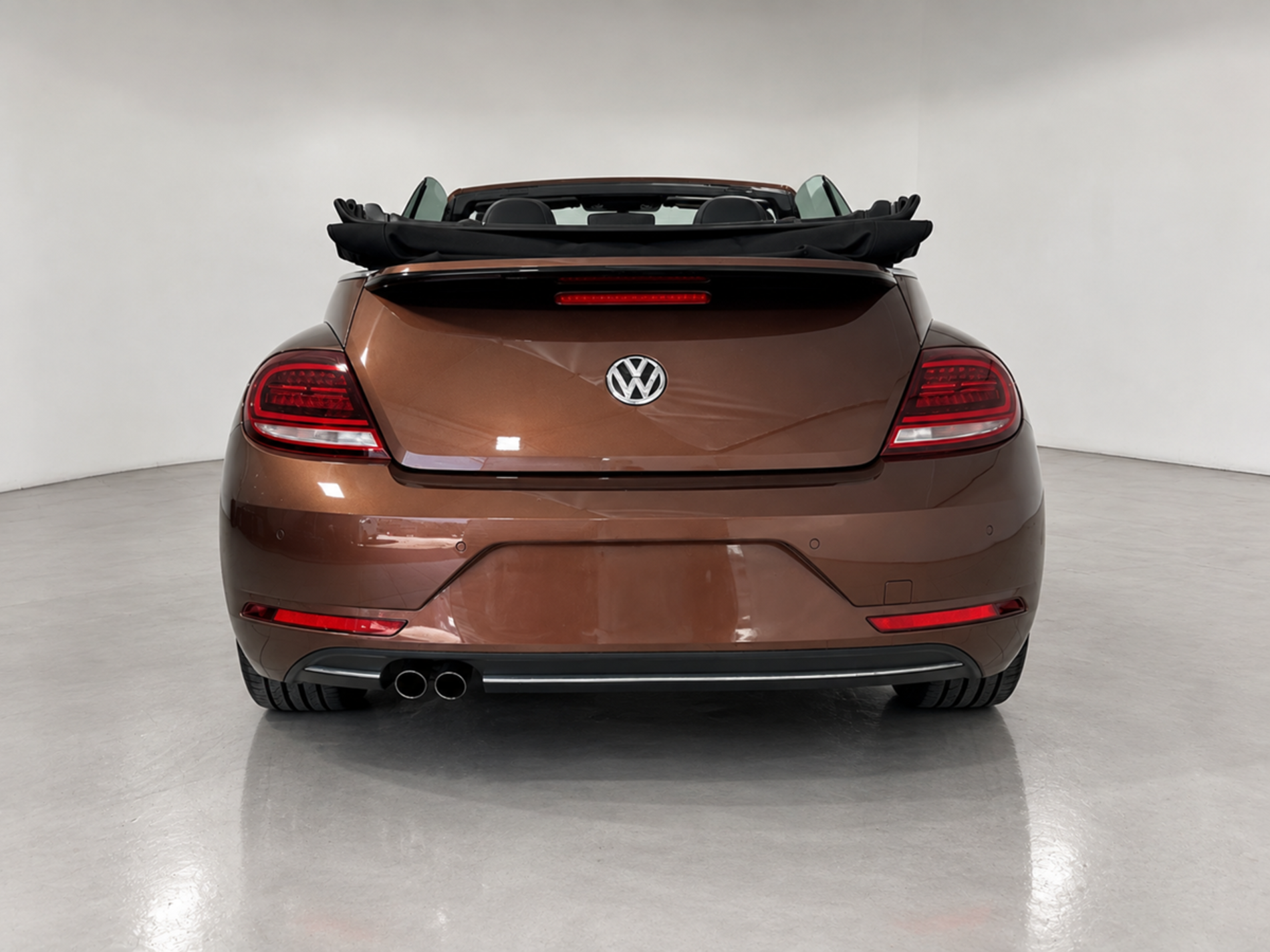 Volkswagen Maggiolino cabrio All Star 1.4 DSG benzina 150 cv - Autoviemme