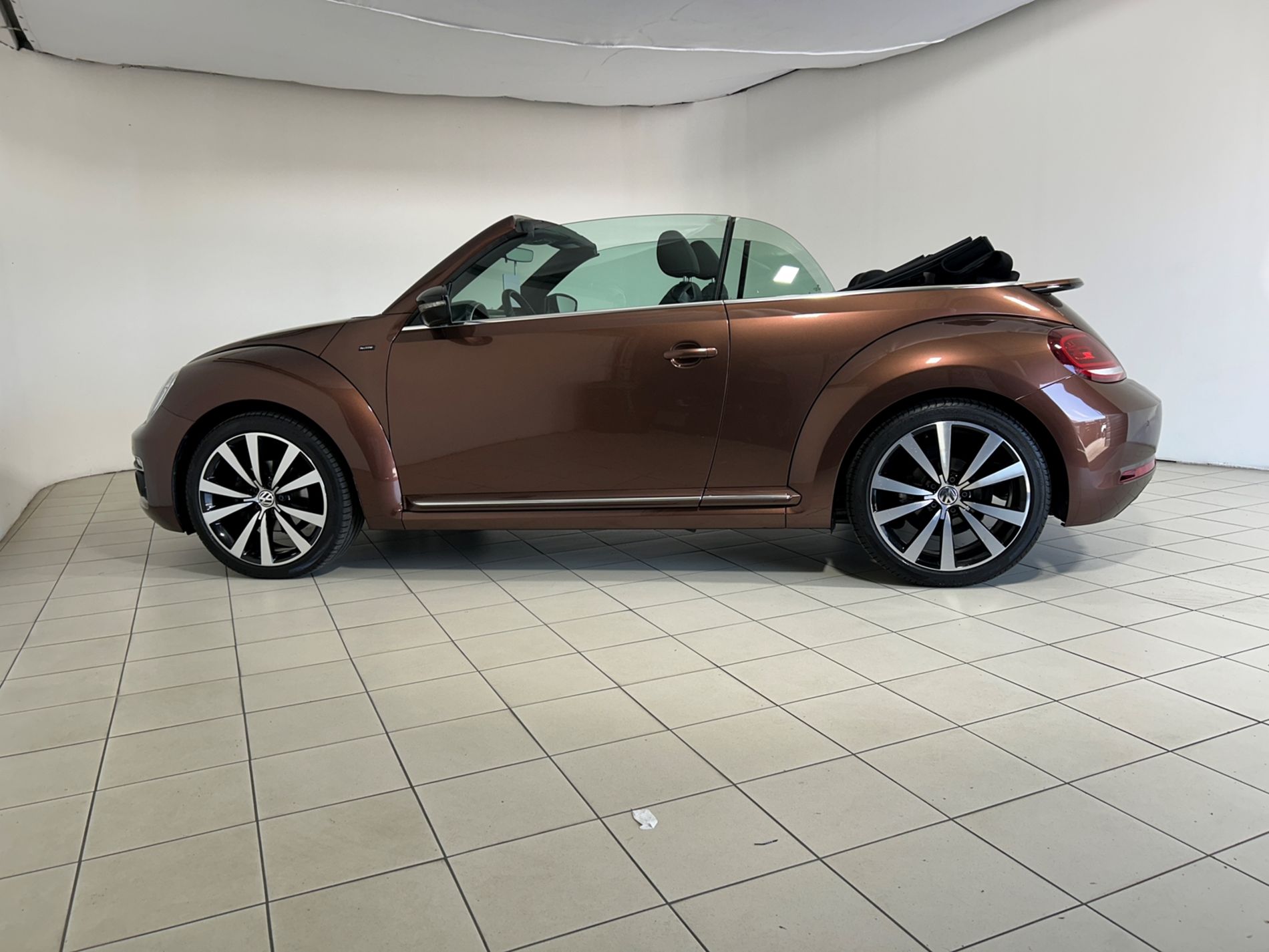 Volkswagen Maggiolino cabrio All Star 1.4 DSG benzina 150 cv - Autoviemme