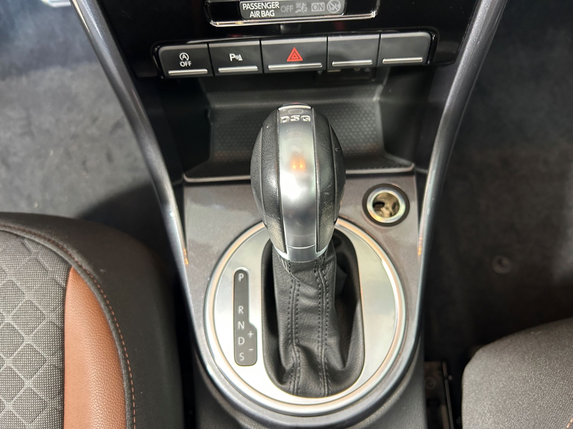 Volkswagen Maggiolino cabrio All Star 1.4 DSG benzina 150 cv - Autoviemme