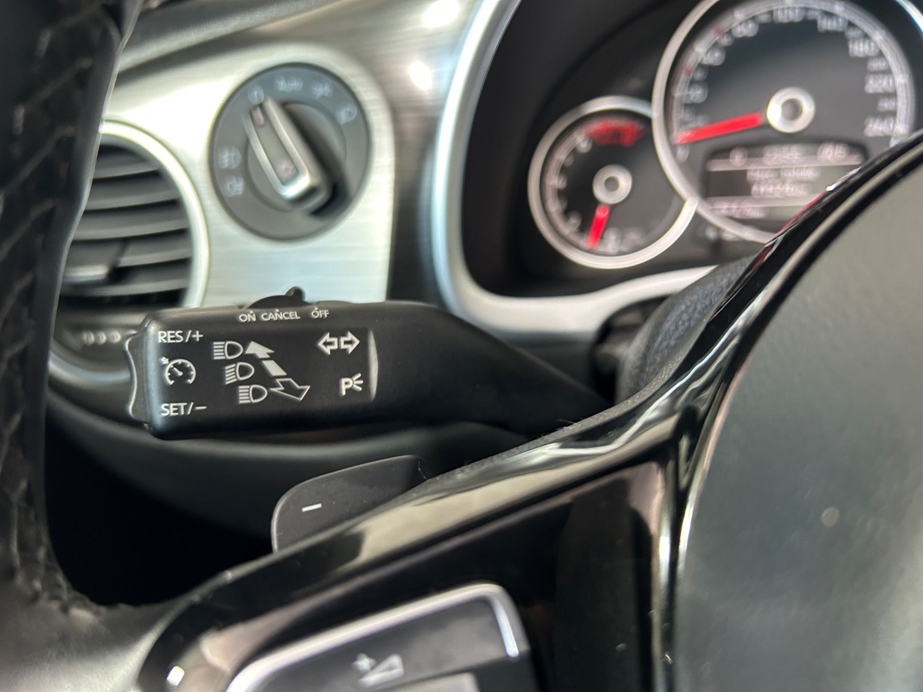 Volkswagen Maggiolino cabrio All Star 1.4 DSG benzina 150 cv - Autoviemme