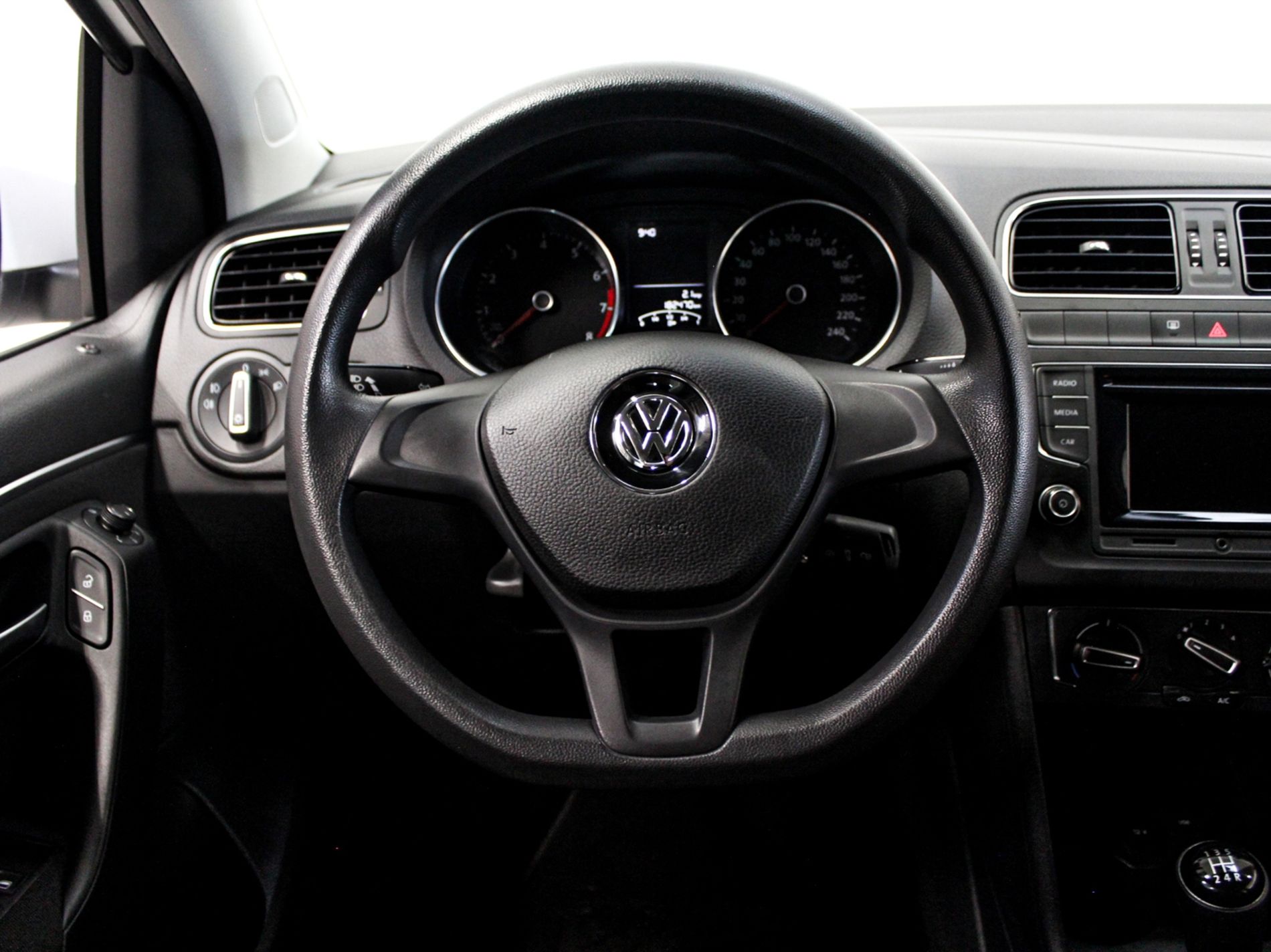 Polo 5p 1.0 mpi Comfortline 75cv - Autoviemme