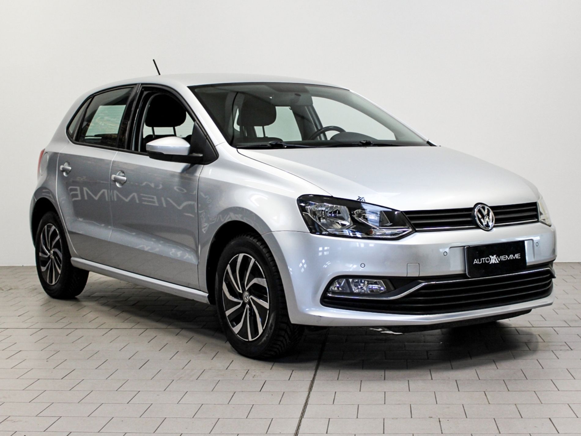 Polo 5p 1.0 mpi Comfortline 75cv - Autoviemme