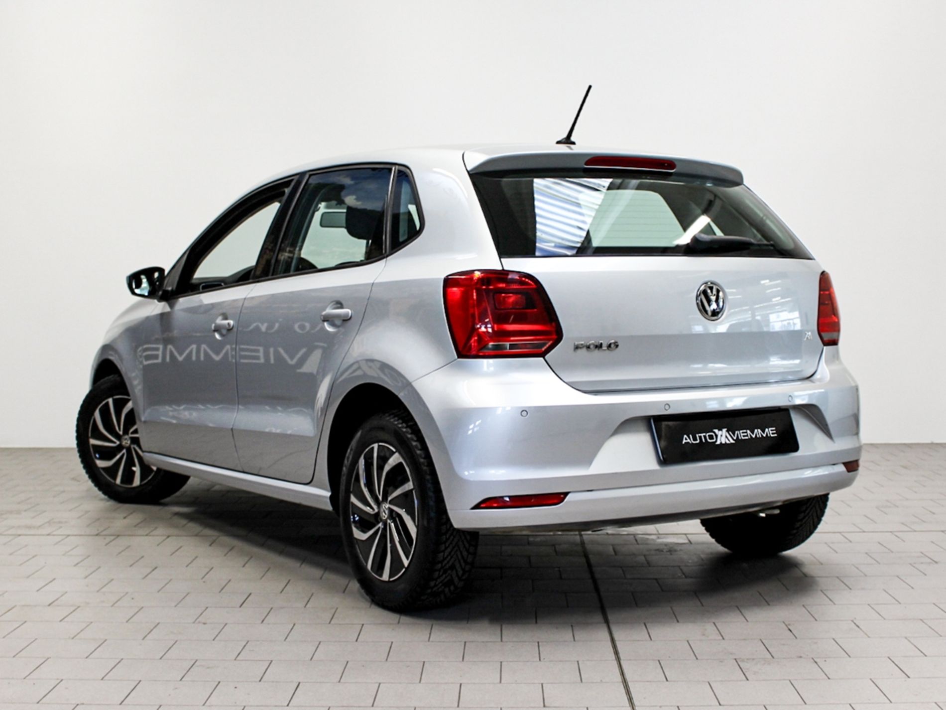 Polo 5p 1.0 mpi Comfortline 75cv - Autoviemme