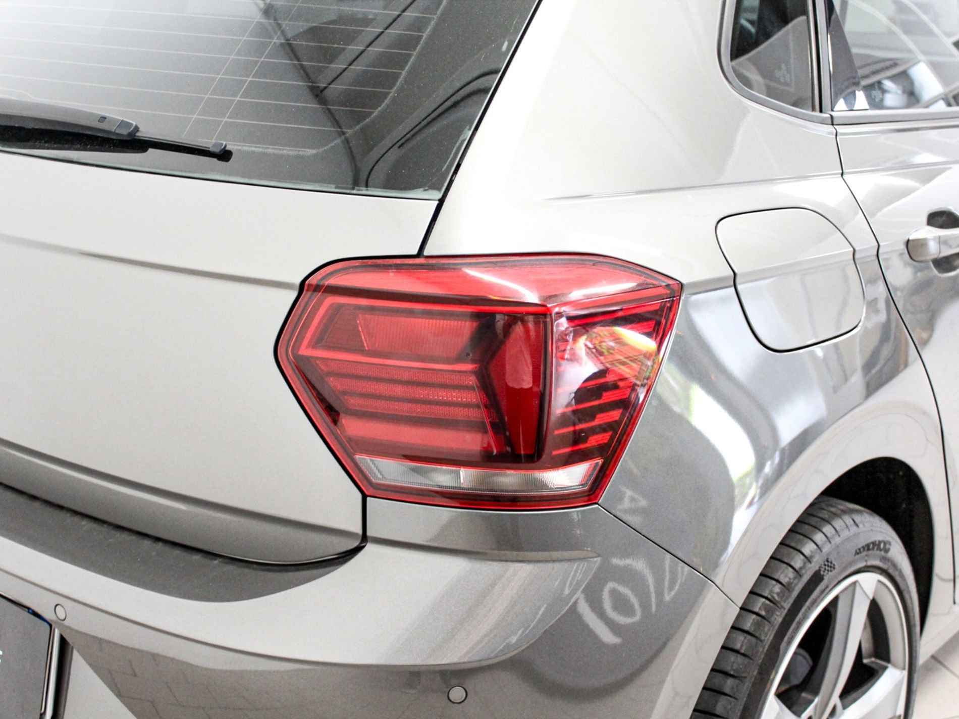 Polo 5p 1.6 tdi Comfortline 80cv - Autoviemme