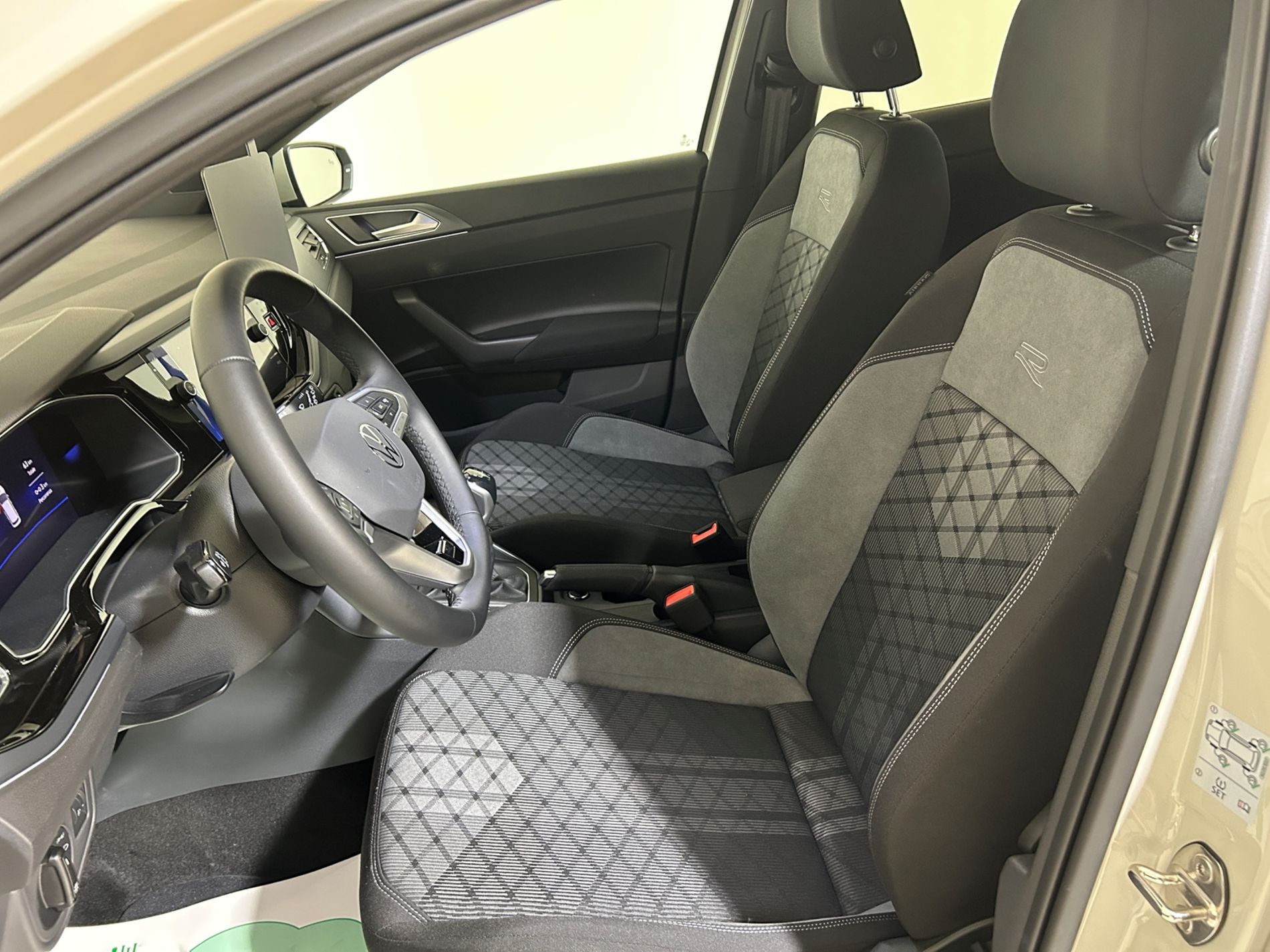 Vw Polo 1.0 tsi R-Line Plus 95 cv km zero - Autoviemme