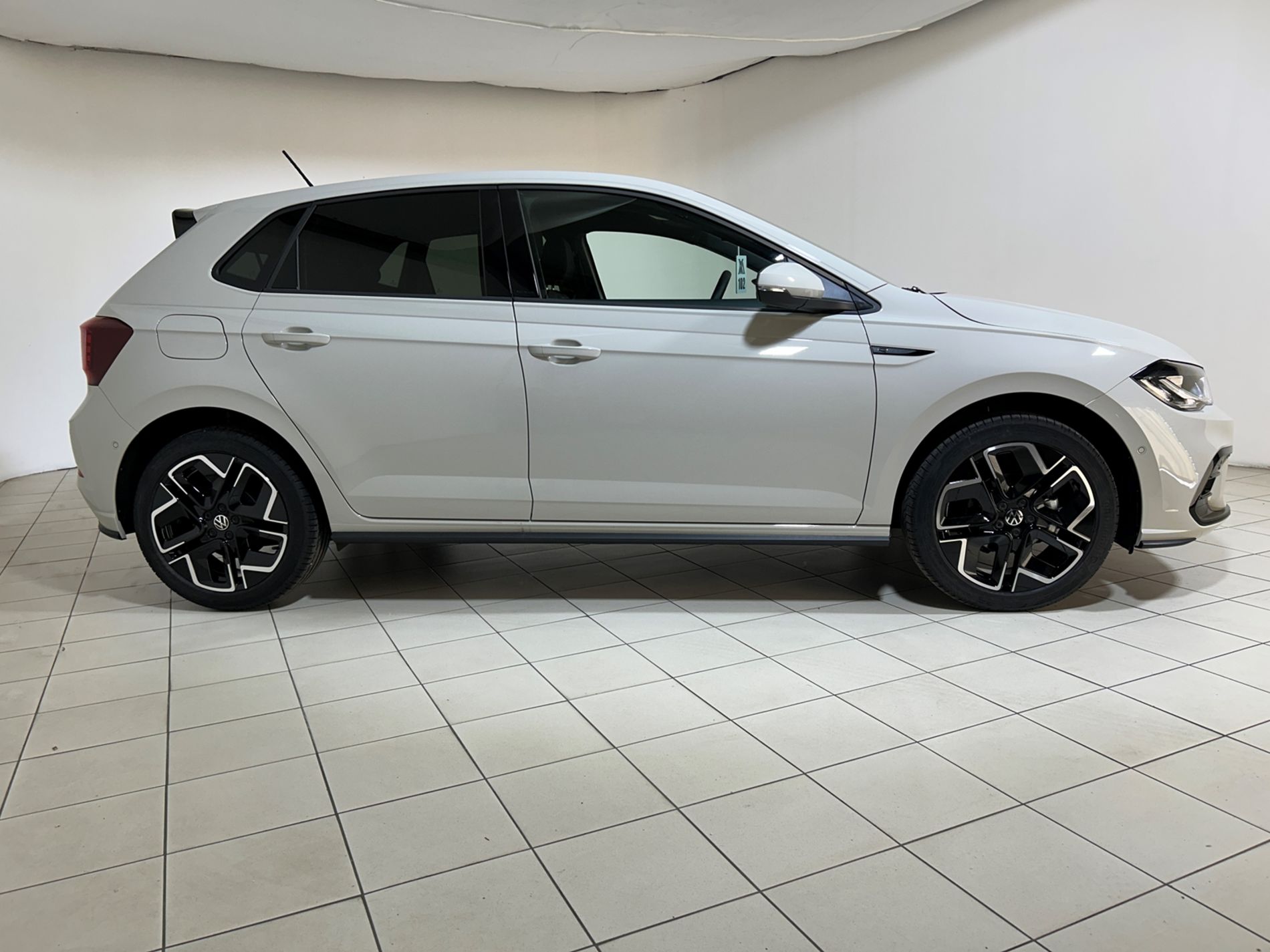 Vw Polo 1.0 tsi R-Line Plus 95 cv km zero - Autoviemme