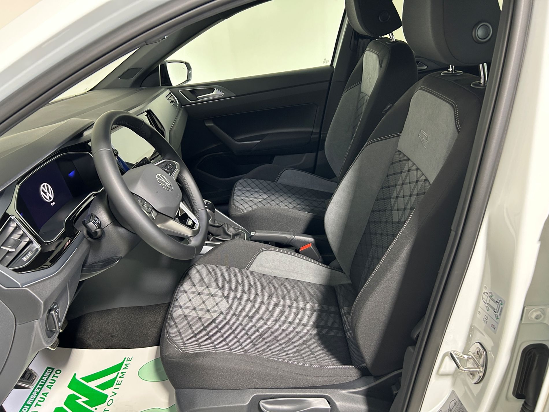 Polo 1.0 tsi R-Line Plus 95 cv - Autoviemme