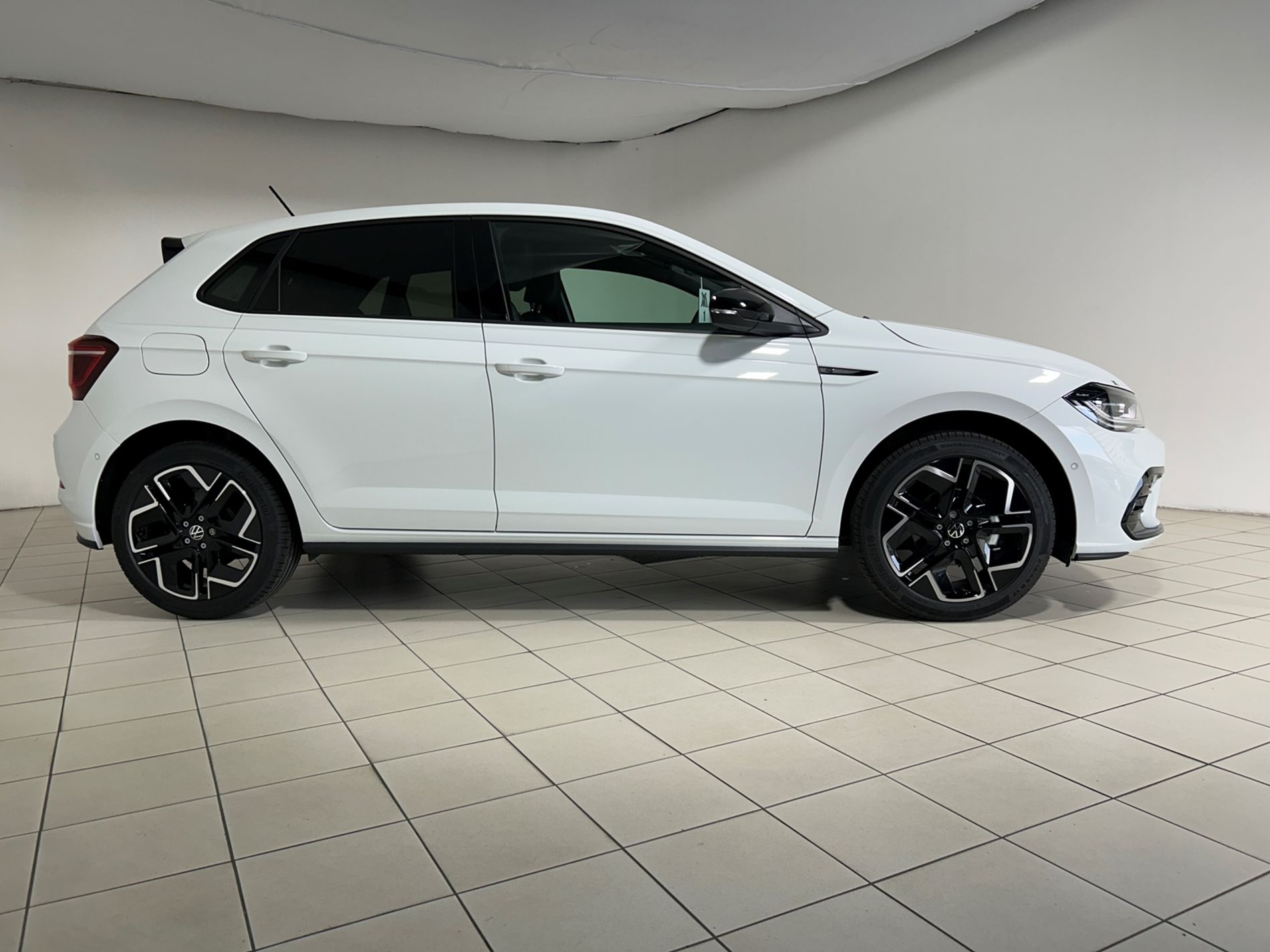 Polo 1.0 tsi R-Line Plus 95 cv - Autoviemme