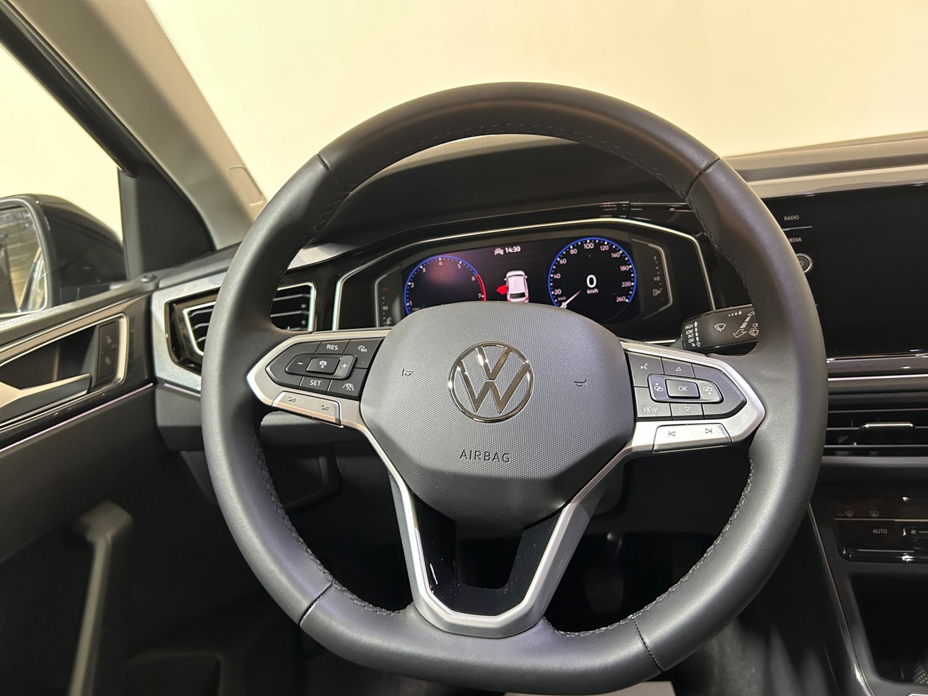Vw Polo 1.0 tsi Style 95 cv 4 anni di garanzia ufficiale - Autoviemme