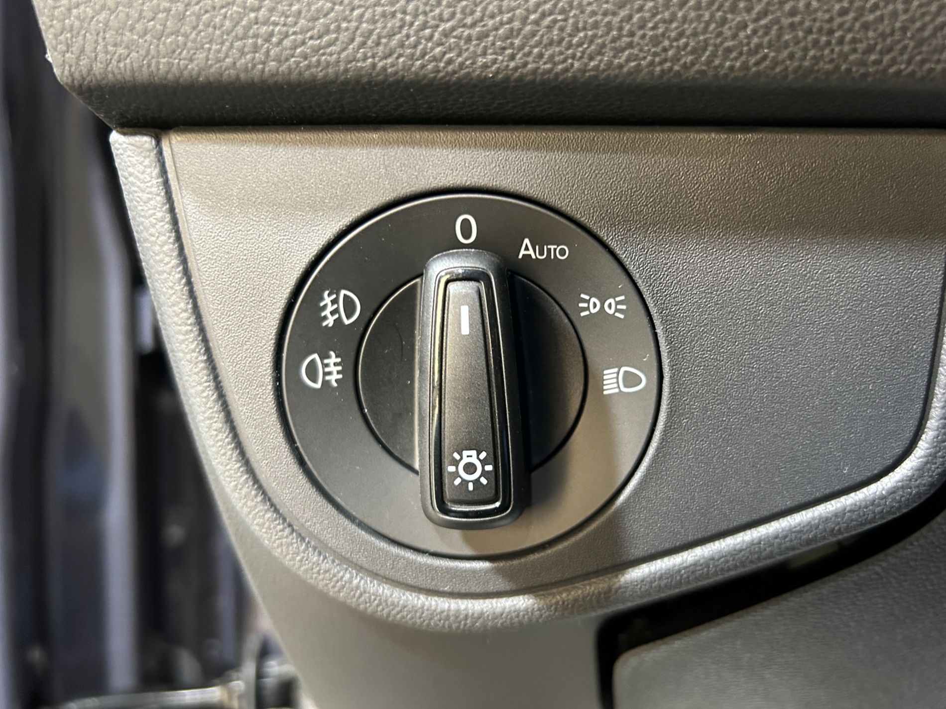 Vw Polo 1.0 tsi Style 95 cv 4 anni di garanzia ufficiale - Autoviemme