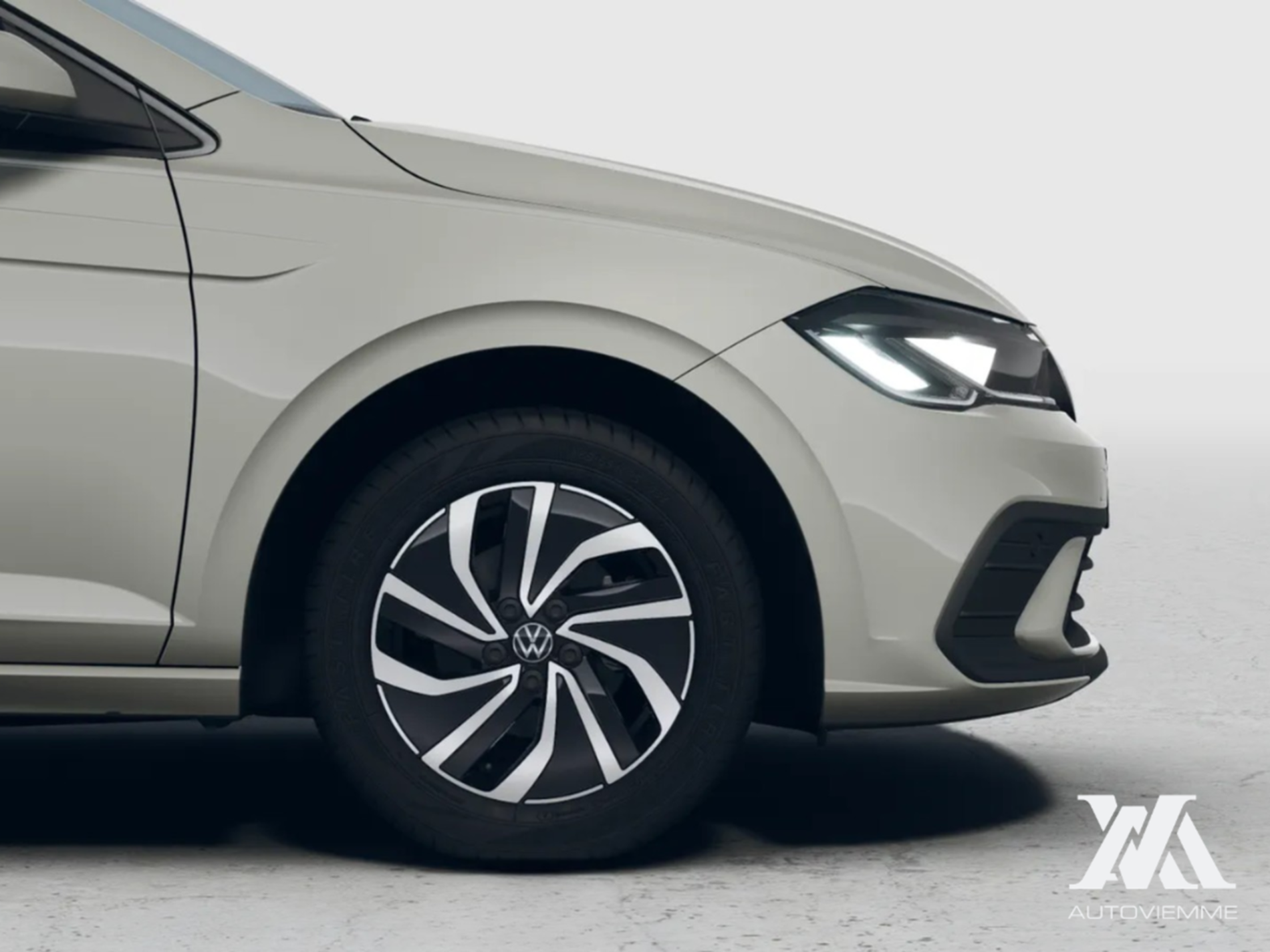 Volkswagen Polo 1.0 Young 80cv   - Autoviemme