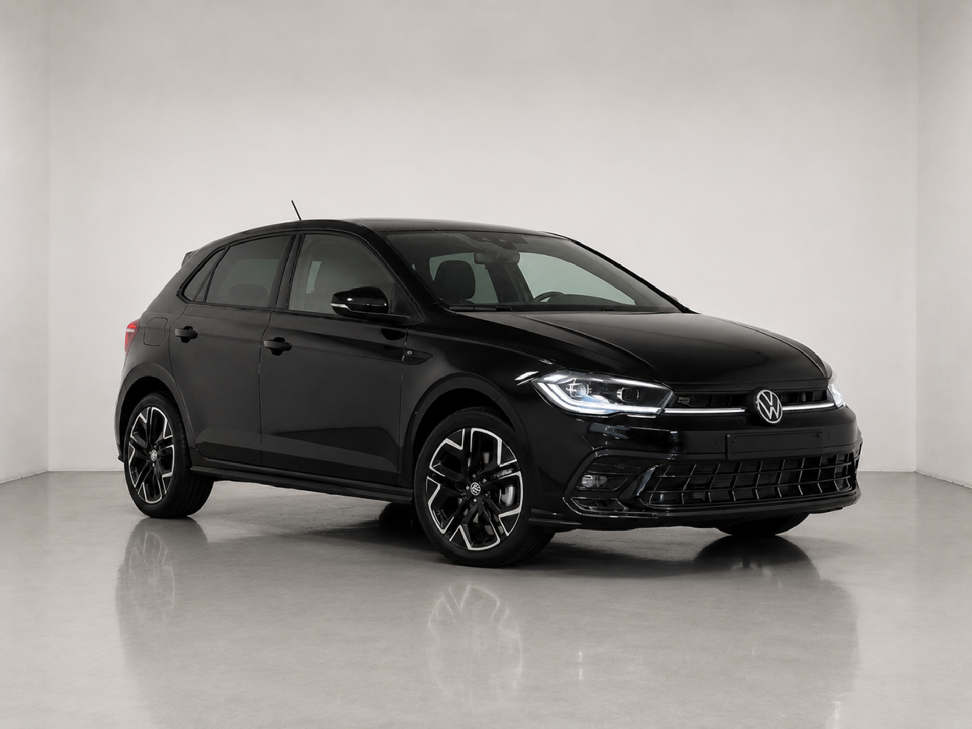 Polo R-Line Plus dsg - Autoviemme