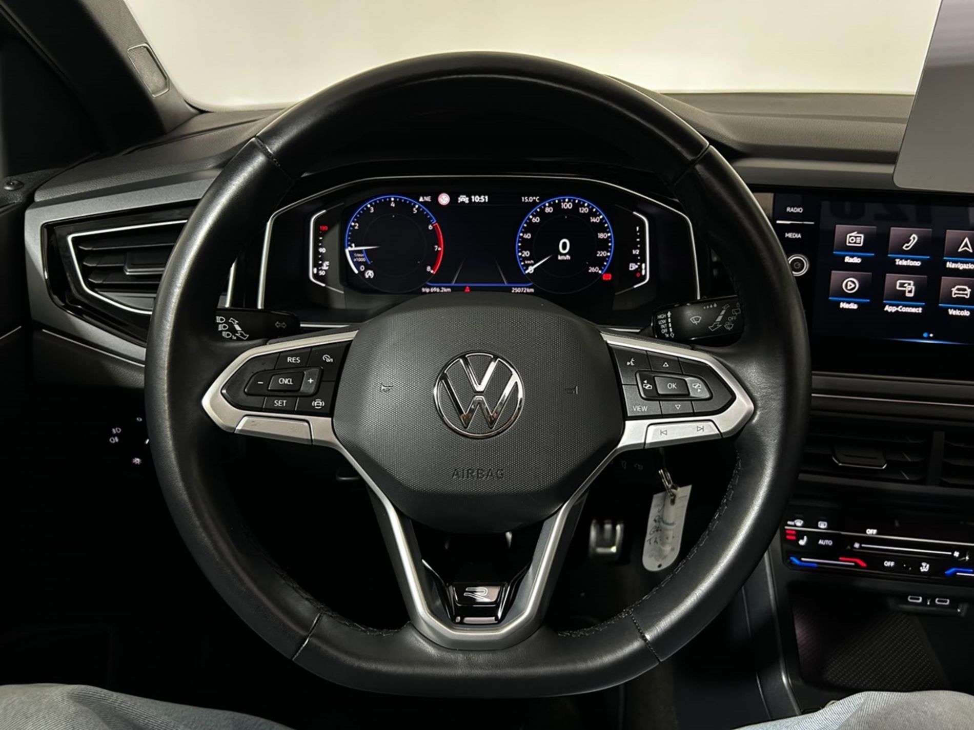 Polo 1.0 R-Line 95cv - Autoviemme