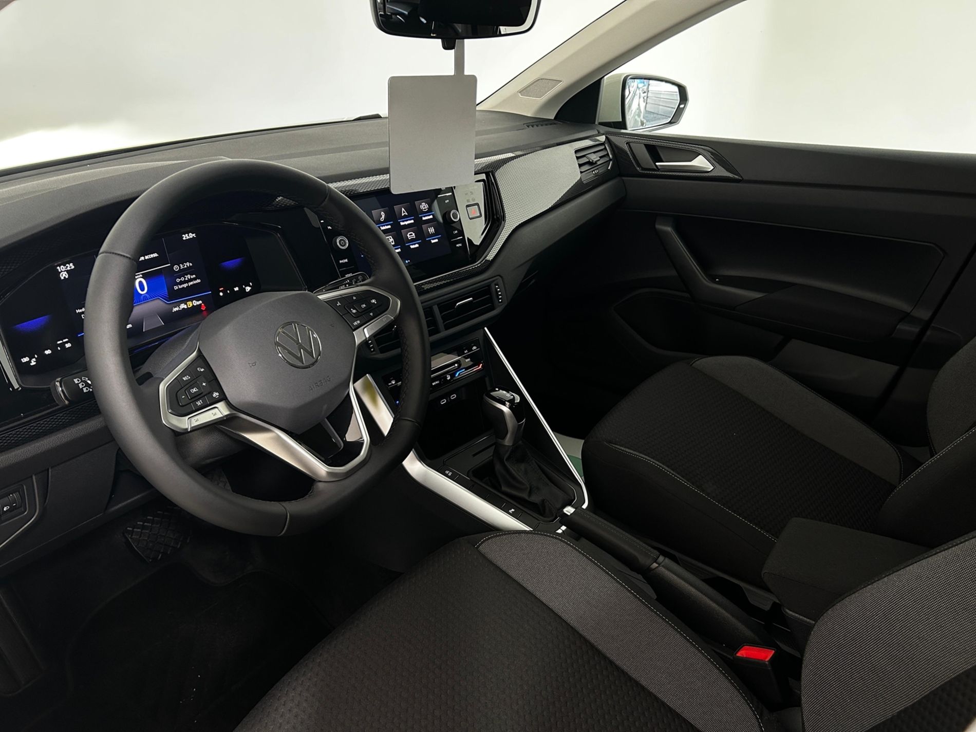 Volkswagen Polo 1.0 Young 80cv   - Autoviemme