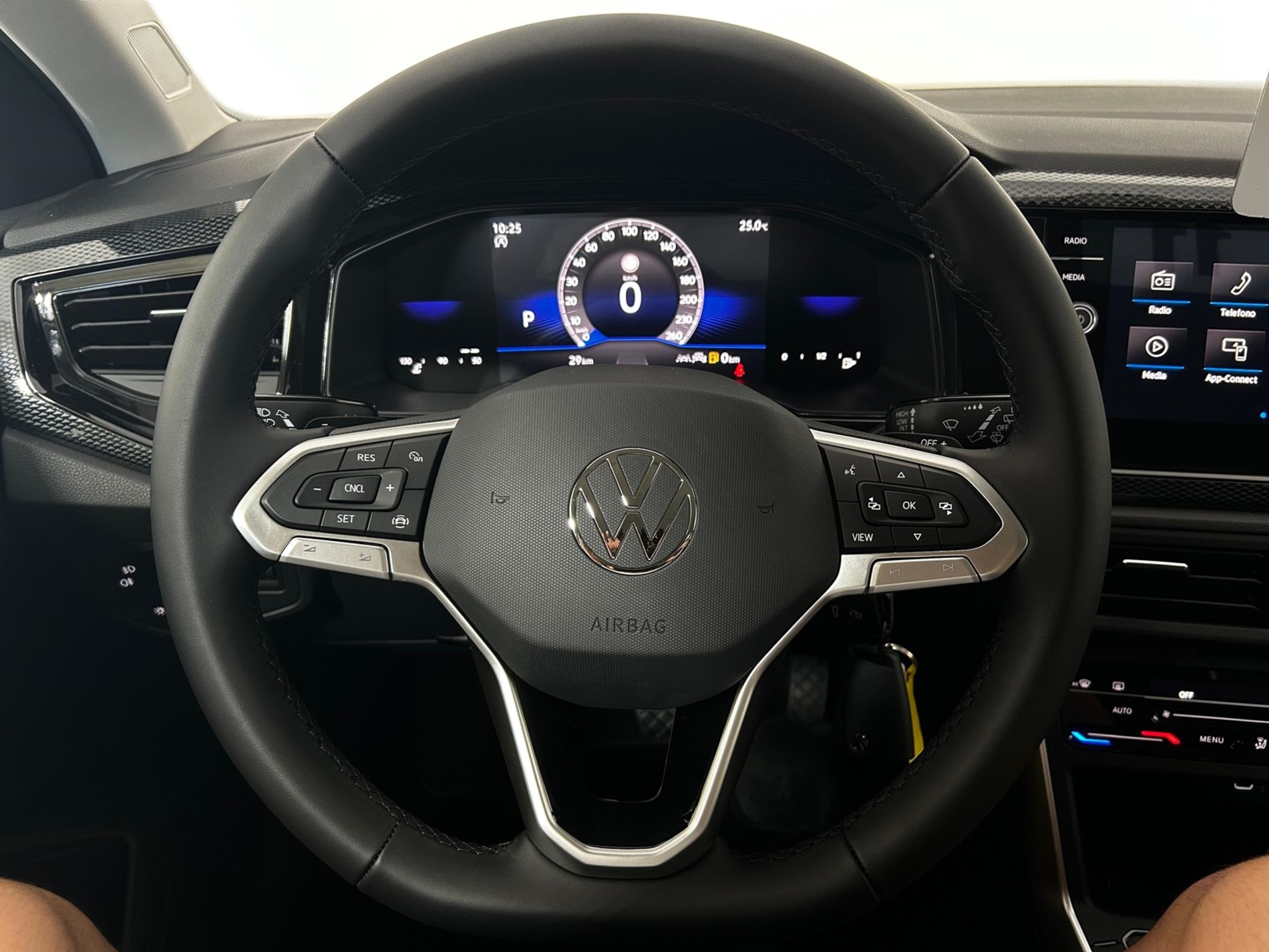 Volkswagen Polo 1.0 Young 80cv   - Autoviemme