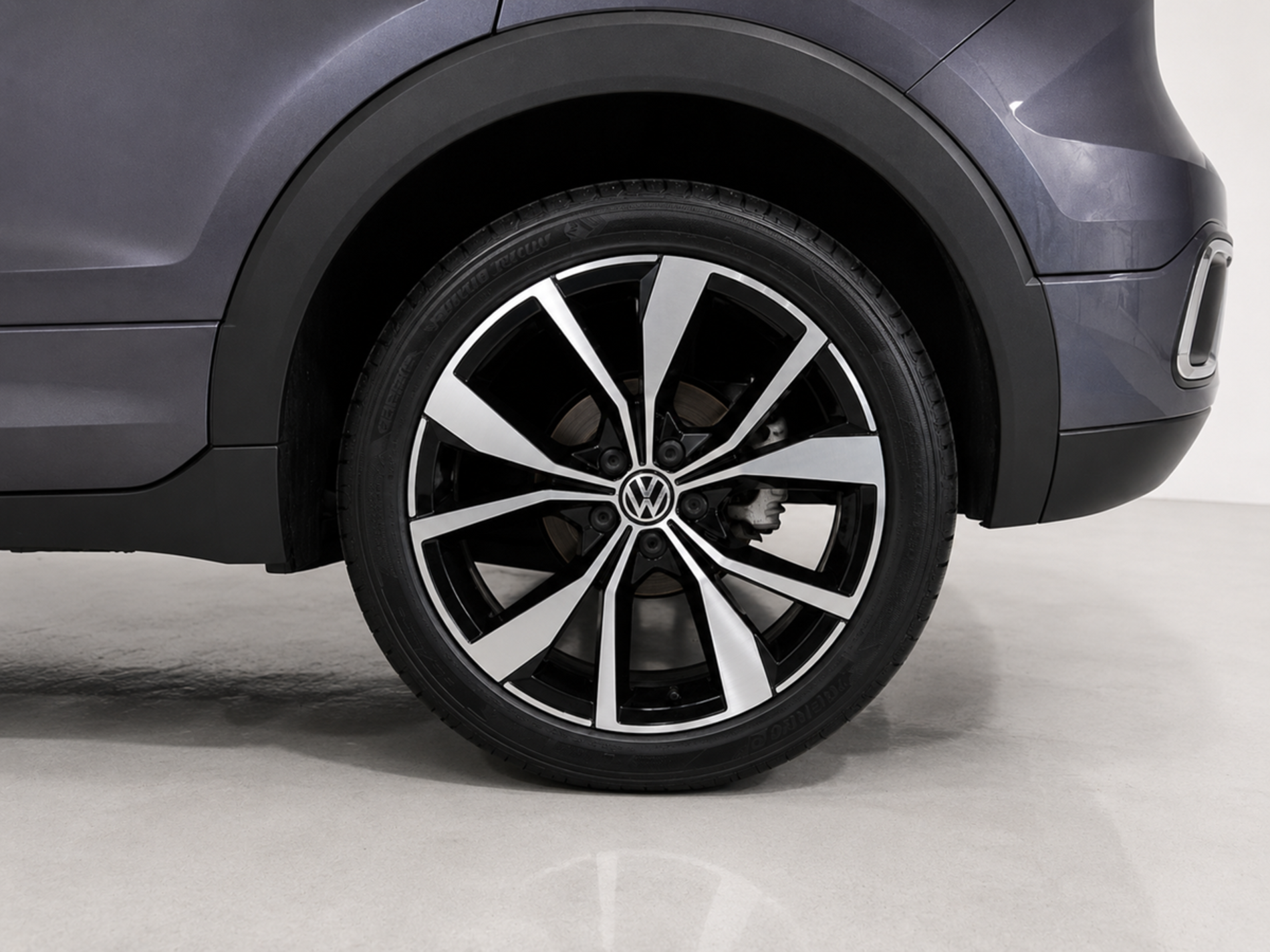 T-Cross R-Line 115cv dsg - Autoviemme