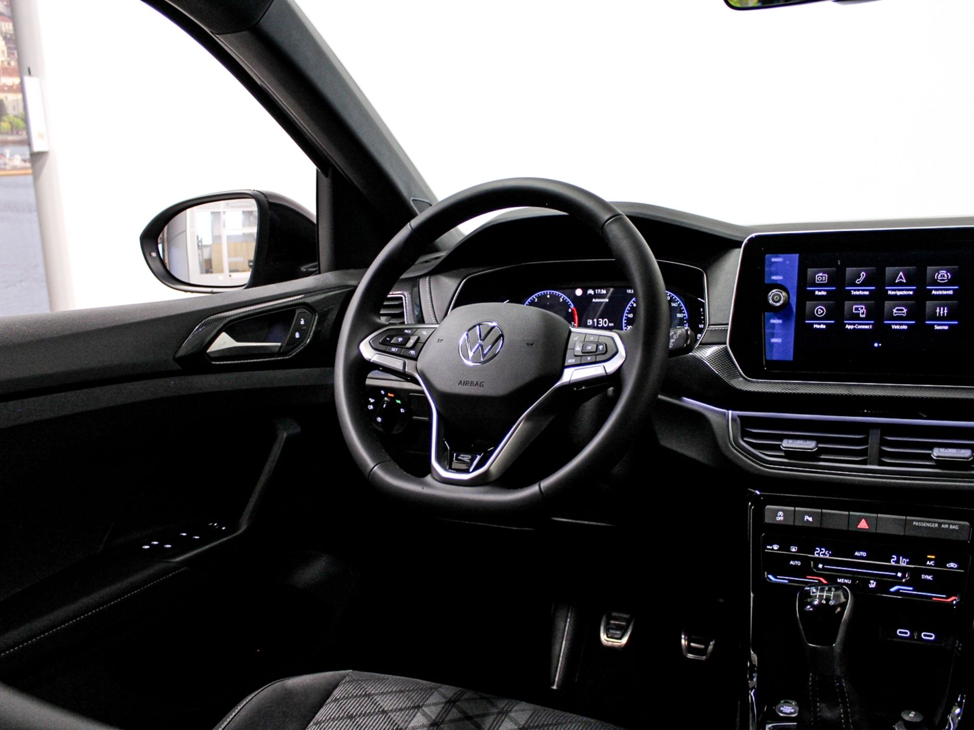 T-Cross 1.0 tsi R-Line Plus 115cv - Autoviemme