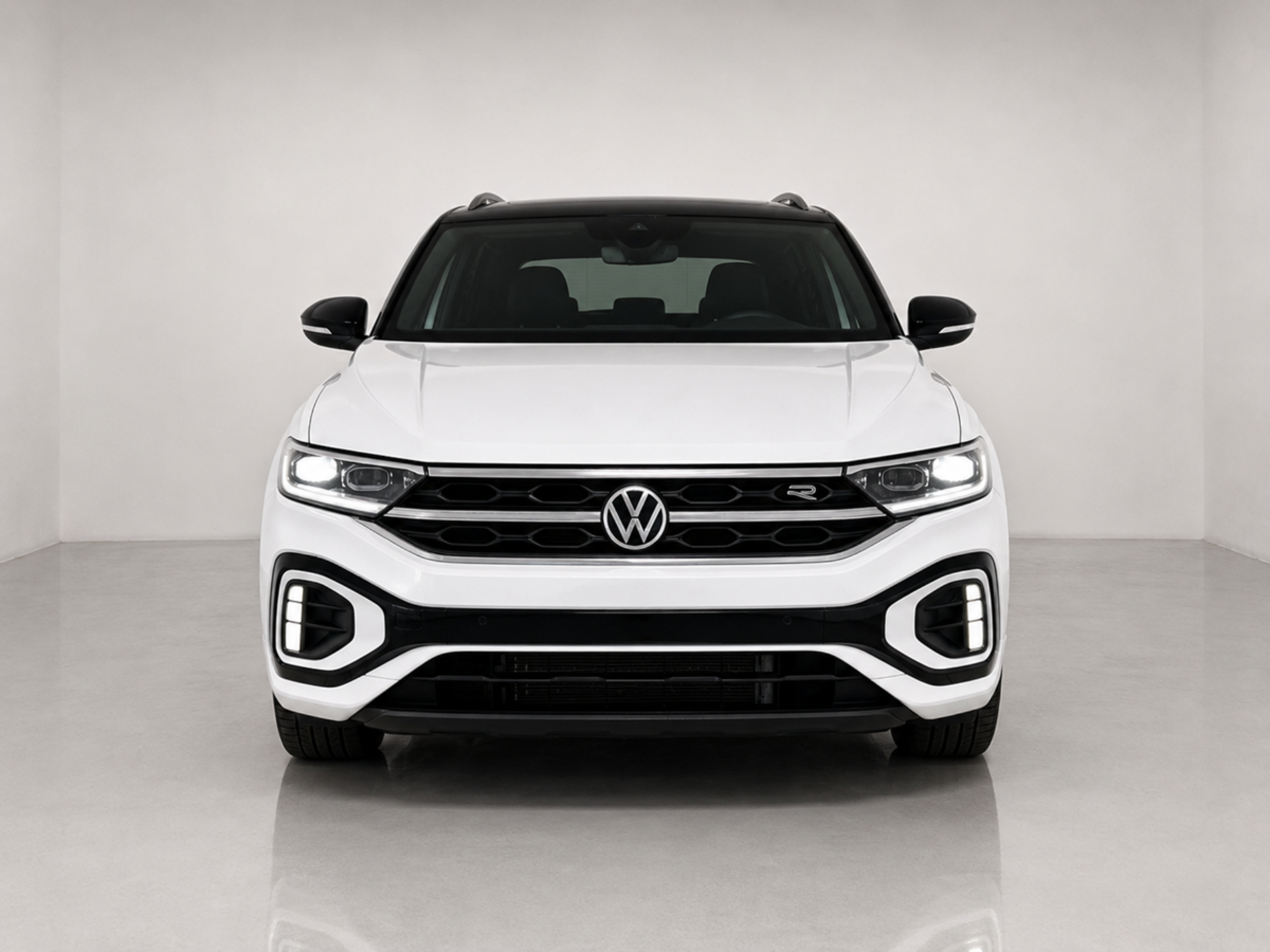 Volkswagen T-Roc R-Line 150 cv tfsi gancio traino sedili Ergo Active - Autoviemme