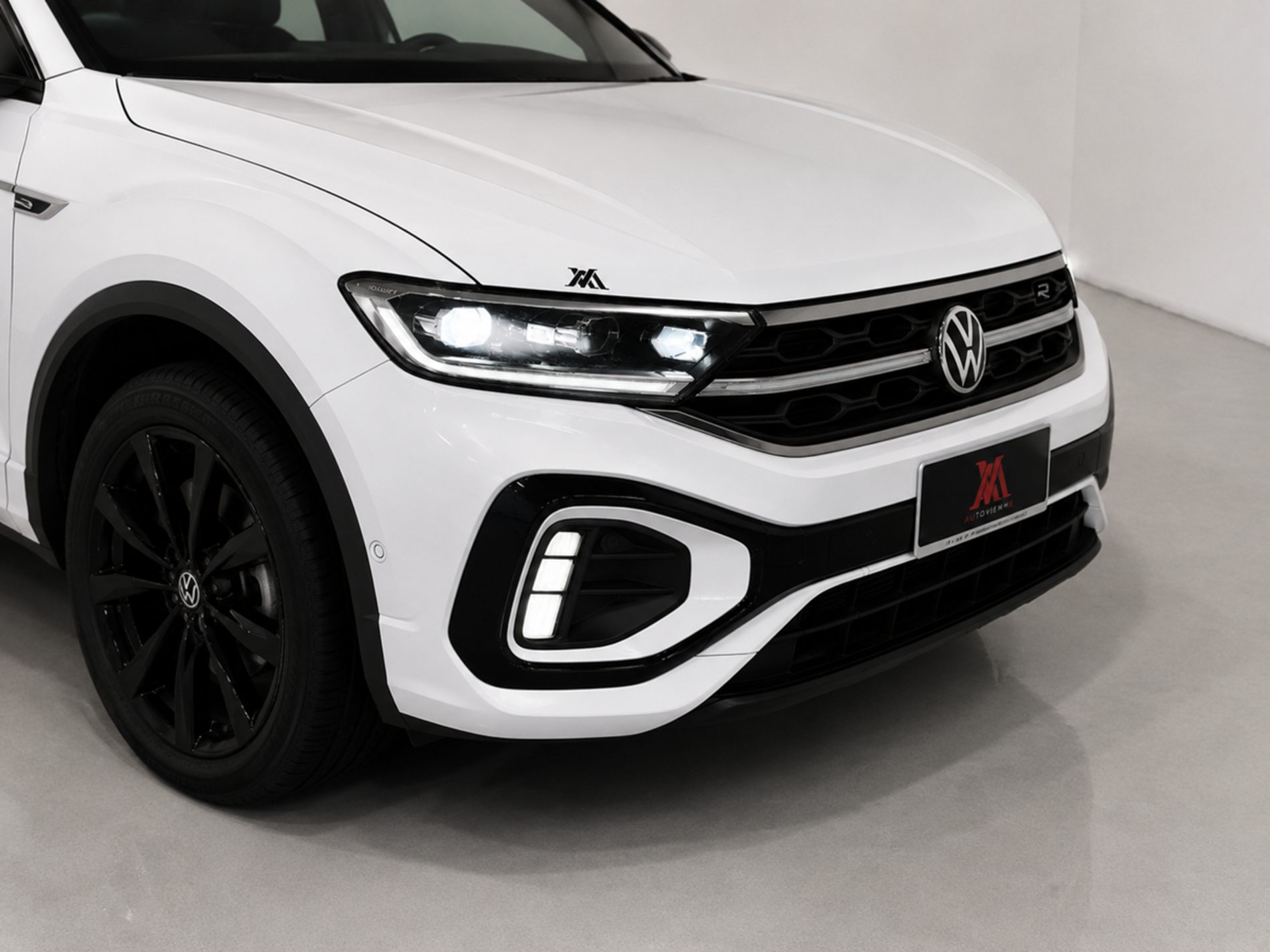 Volkswagen T-Roc R-Line 150 cv tfsi gancio traino sedili Ergo Active - Autoviemme
