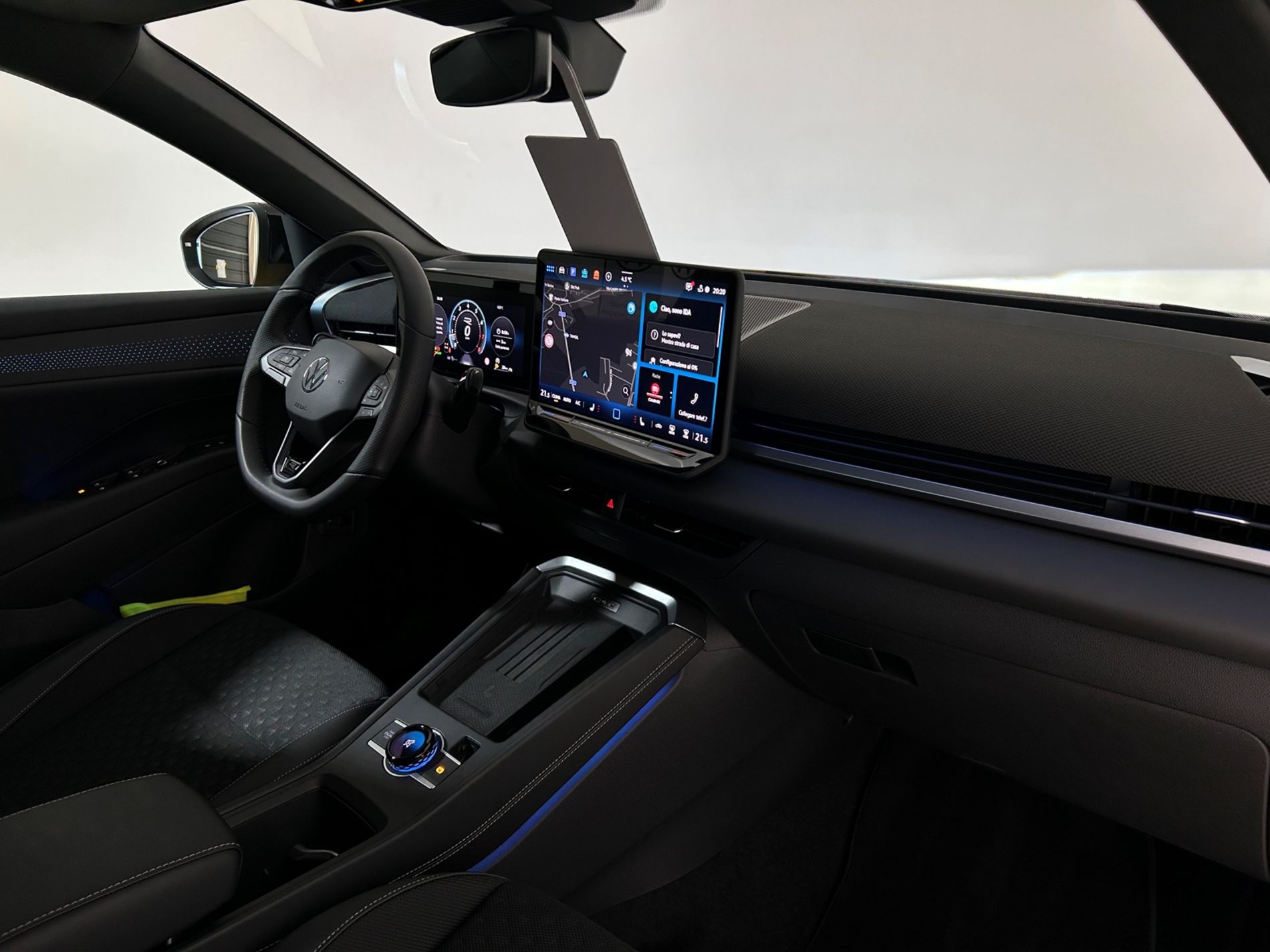 T-Roc R-Line 150cv dsg - Autoviemme